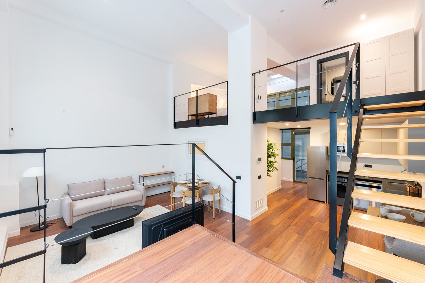 2-Bedroom Building in Plaza Bami, Madrid (1725846) ROOM