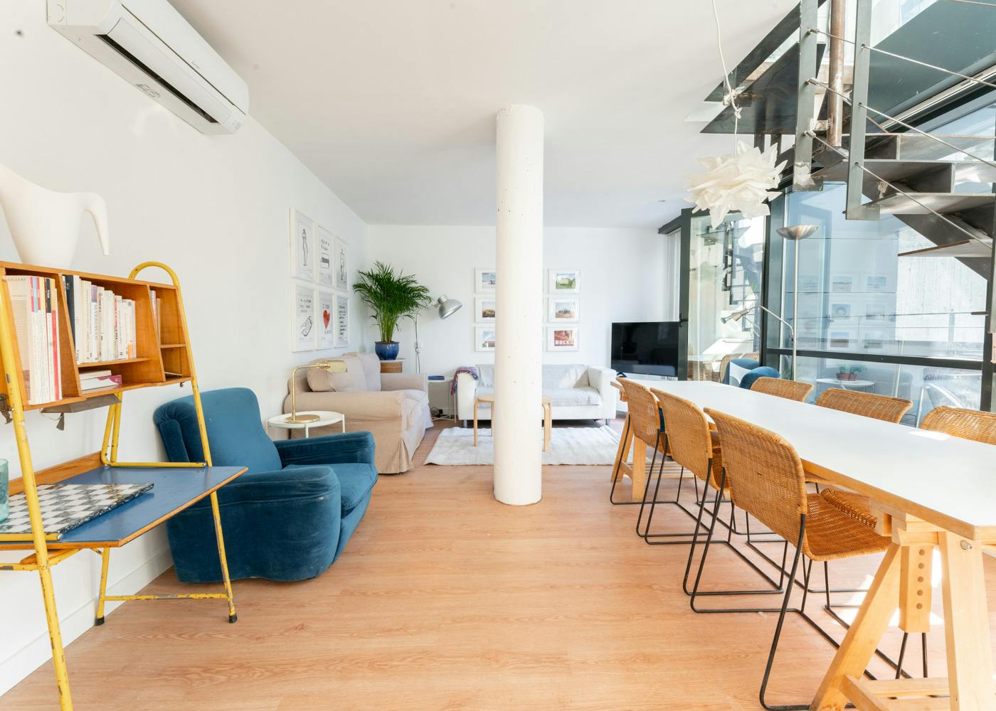 2-Bedroom Building in Avenida de Manoteras, Madrid (1725859) ROOM 1