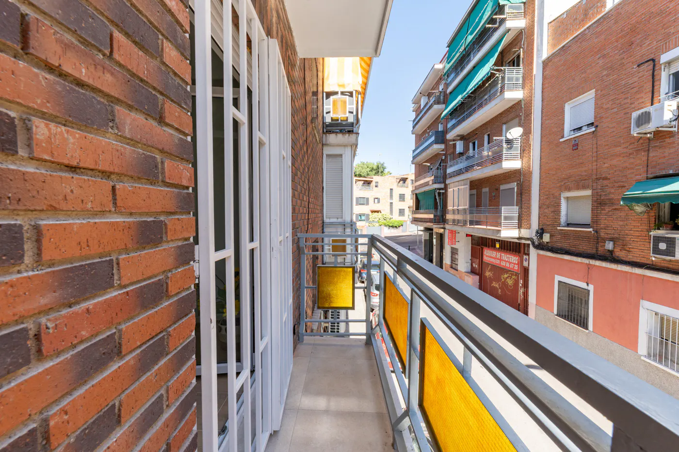 3-Bedroom Apartment in Calle Turaco, Madrid (1725865) ROOM 2