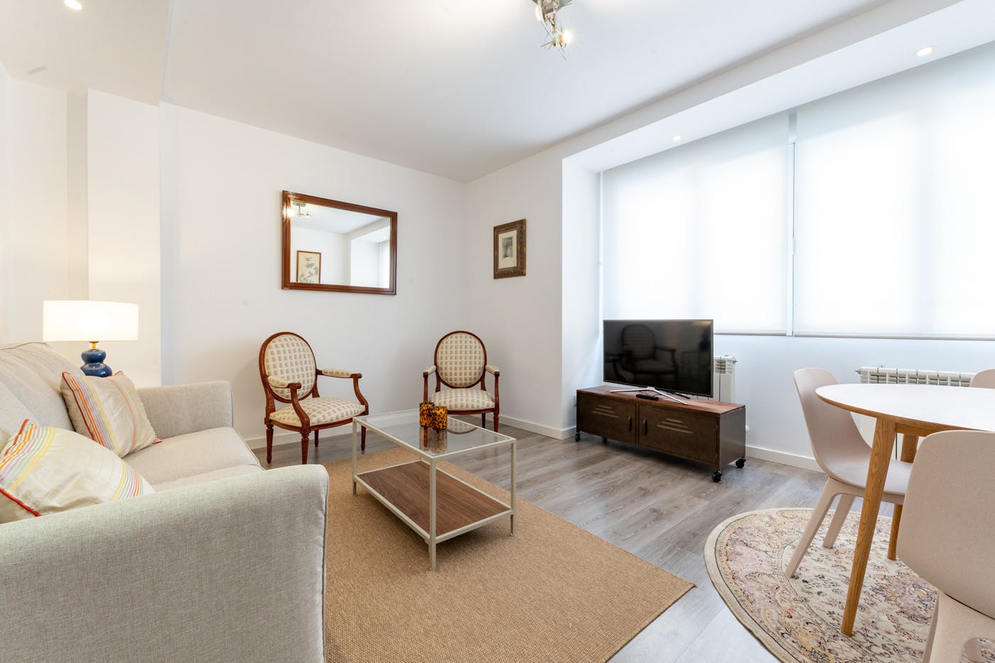 1-Bedroom Apartment in Calle de la Farmacia, Madrid (1725872) ROOM