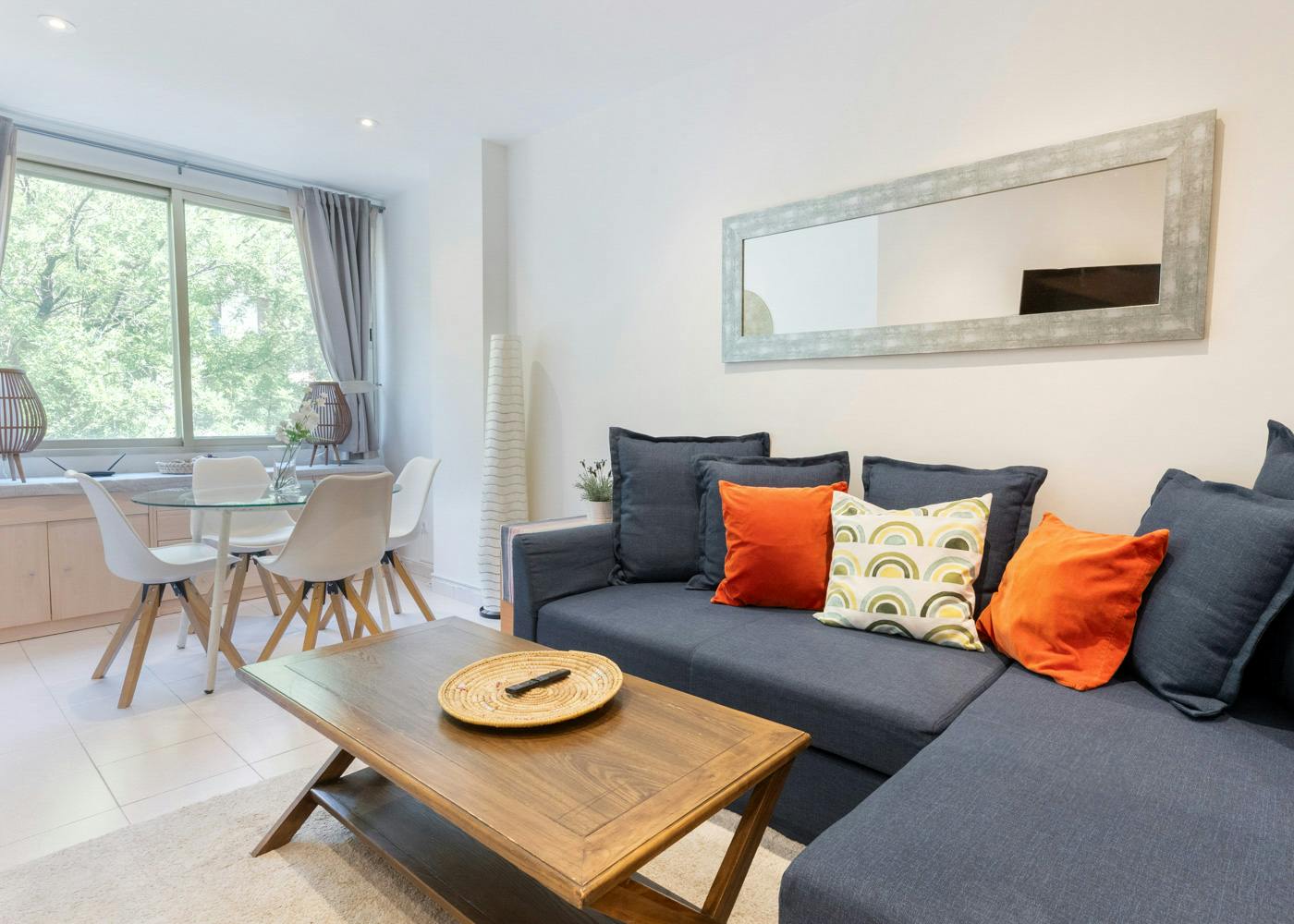 1-Bedroom Apartment in Calle de Juan Bravo, Madrid (1725873) ROOM 1