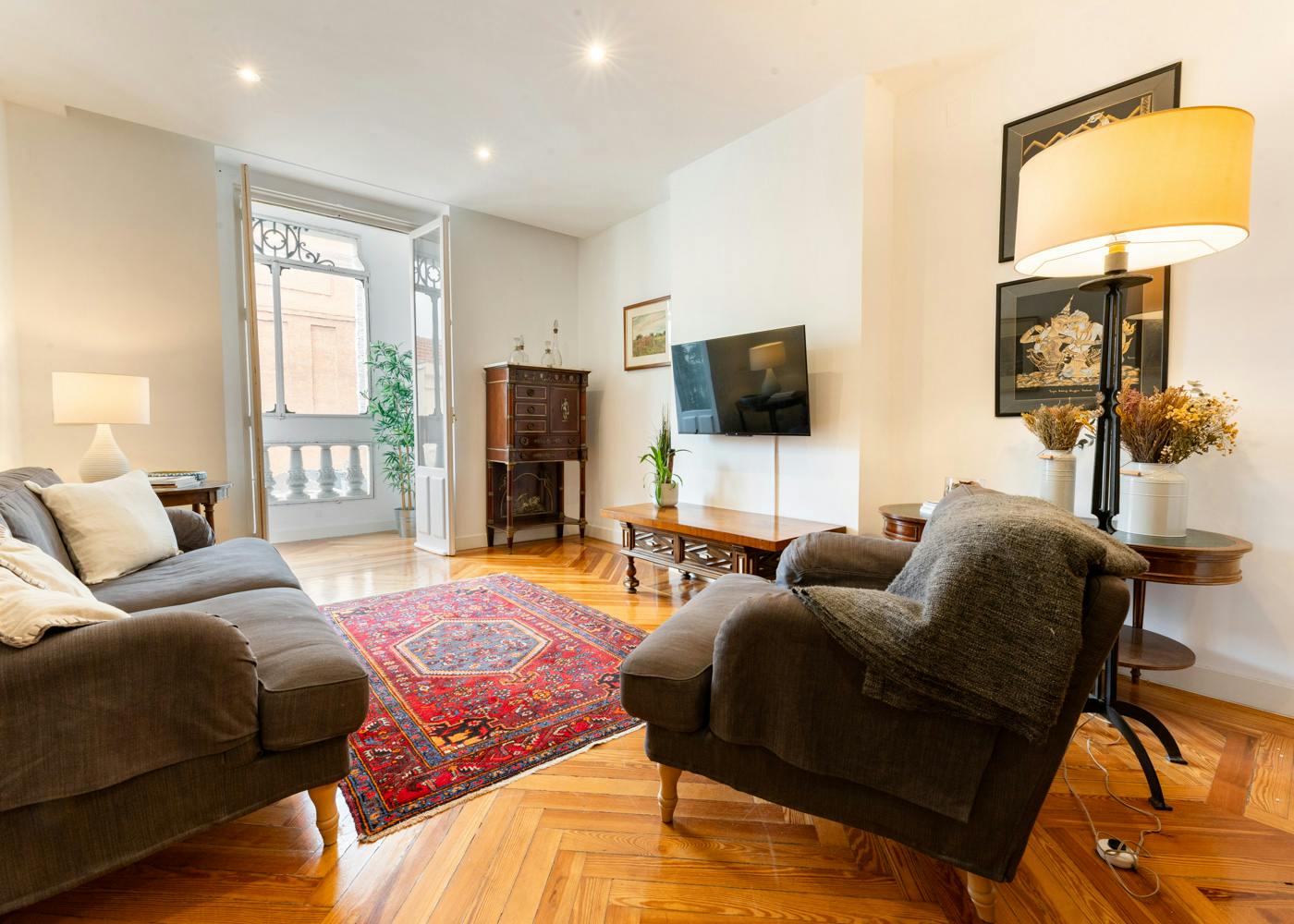 2-Bedroom Apartment in Calle del Marqués de Villamejor, Madrid (1725876) ROOM