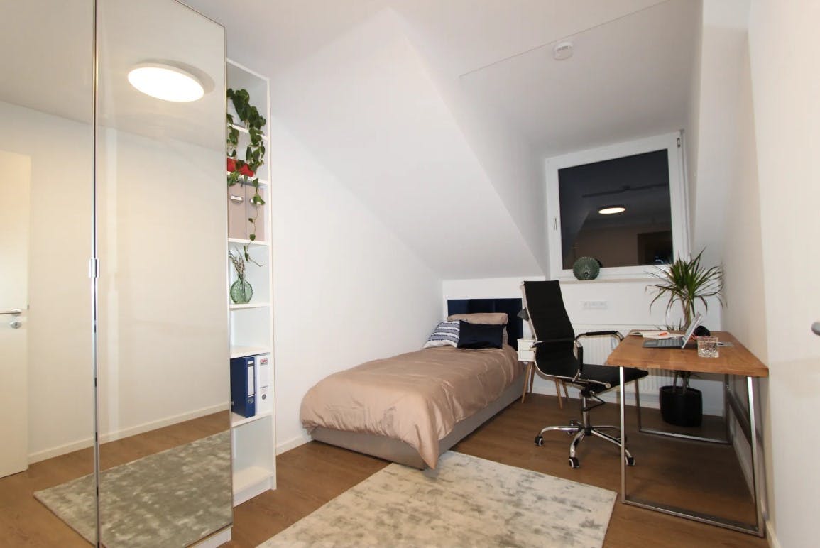 Private room in Veit-Stoß-Straße, Munich (1725895) room image 1
