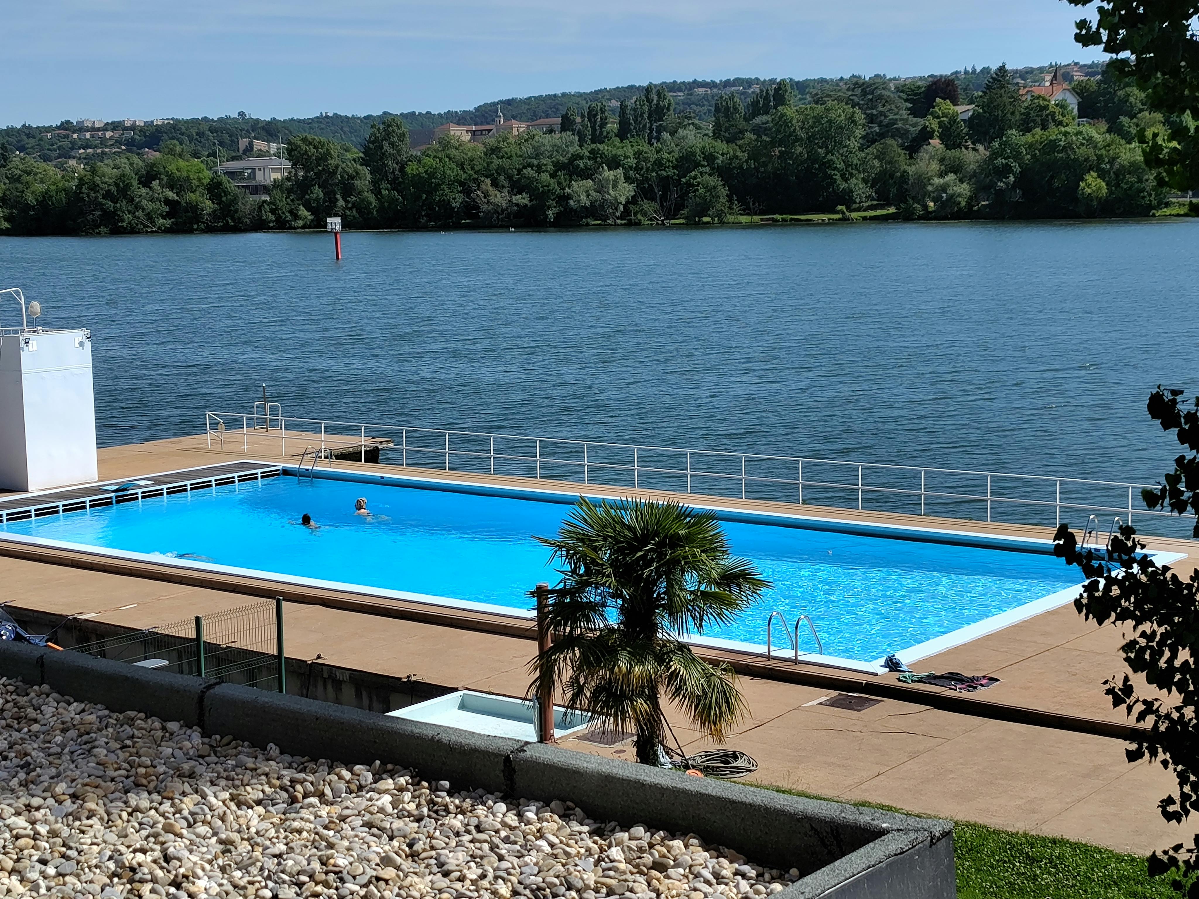 Avenue Henri Barbusse, Albigny-sur-Saône preview