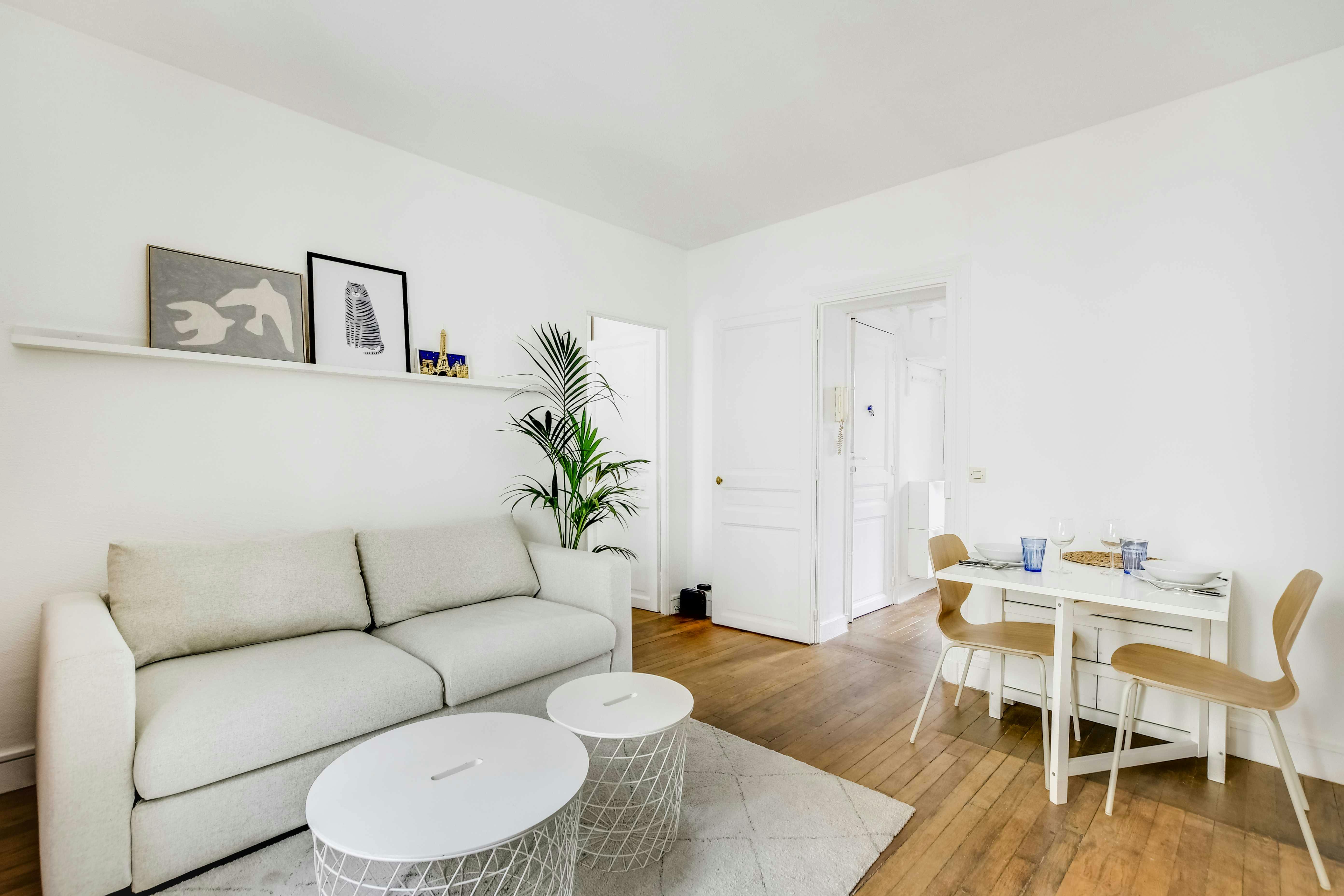 Rue d'Hautpoul, Paris preview