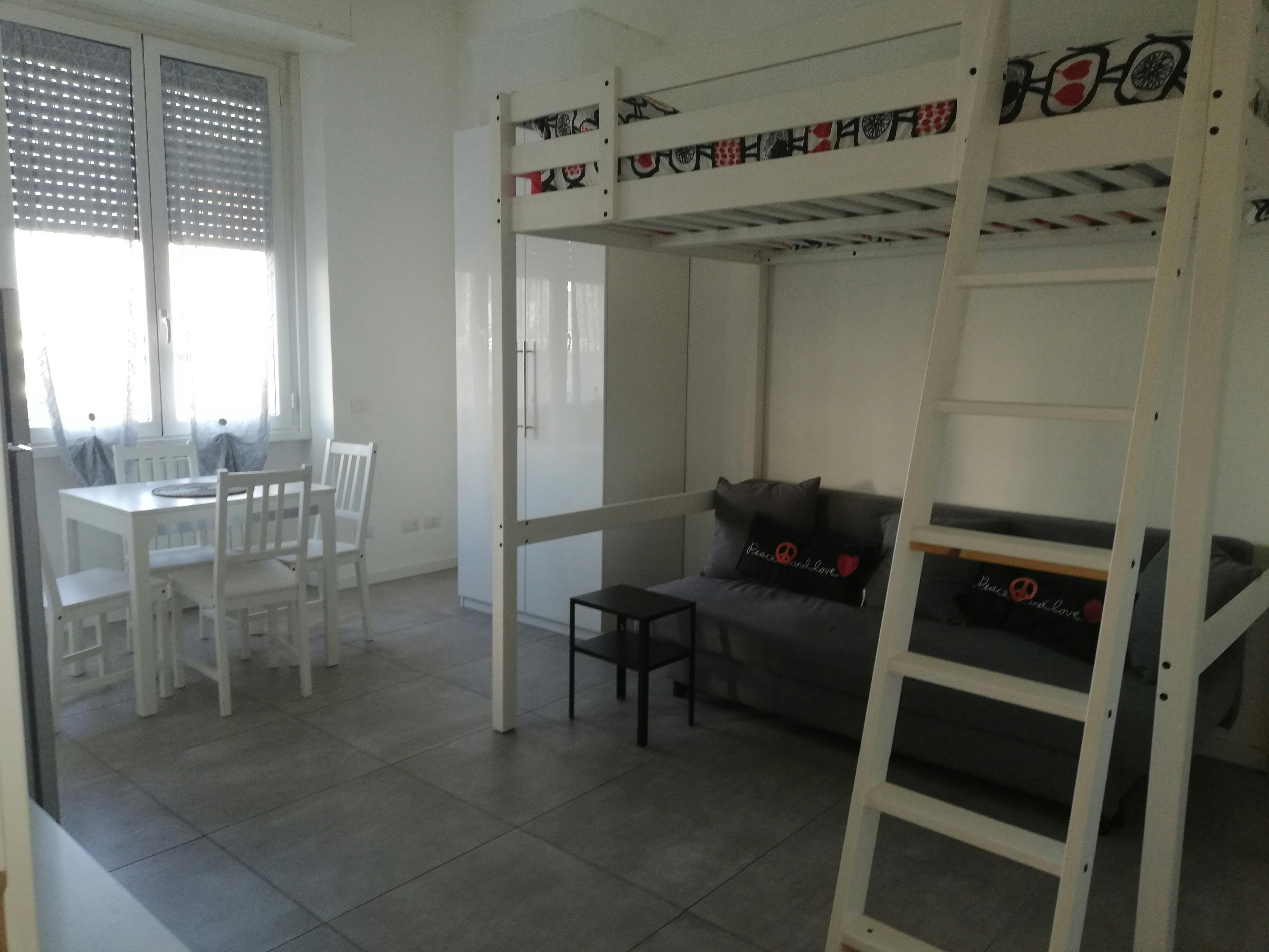 1-Bedroom House in Viale Monza, Milan (1725951) room image 1