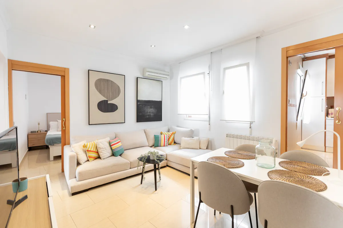 4-Bedroom Apartment in Glorieta de López de Hoyos, Madrid (1725982) ROOM