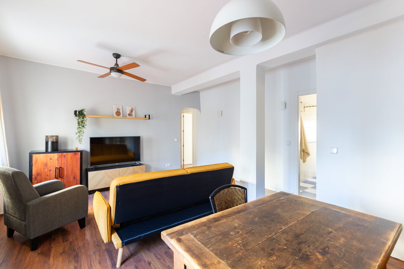 2-Bedroom Apartment in Calle de la Iglesia, Madrid (1726022) ROOM 2