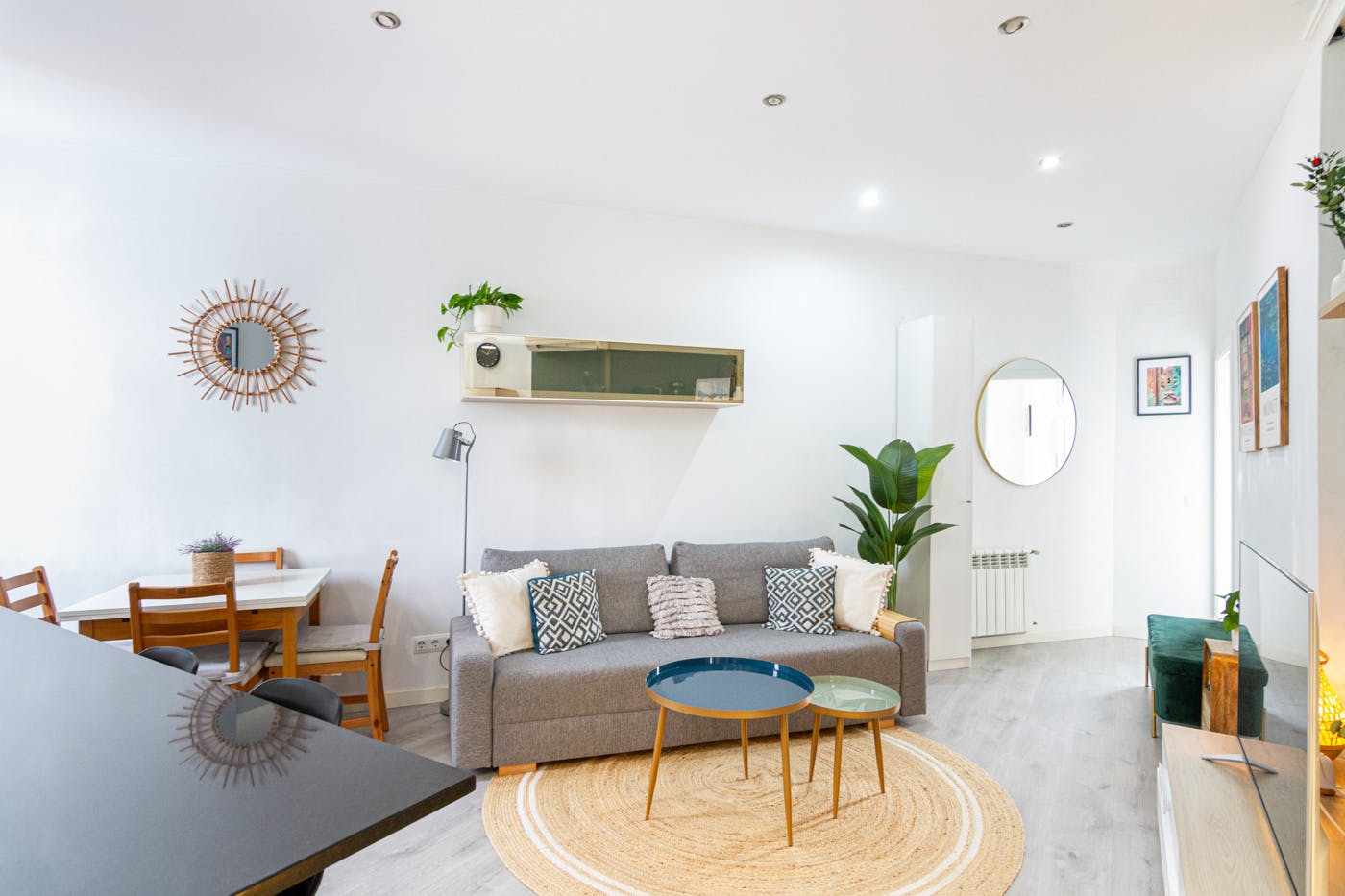 2-Bedroom Apartment in Calle de María de Guzmán, Madrid (1726025) ROOM 4