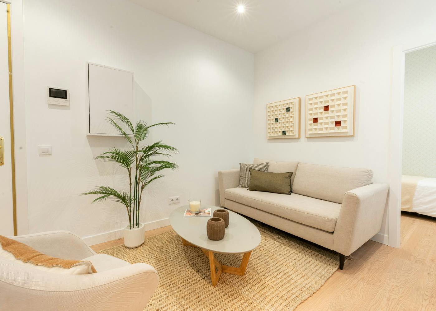 2-Bedroom Apartment in Calle de Ibiza, Madrid (1726039) ROOM 1