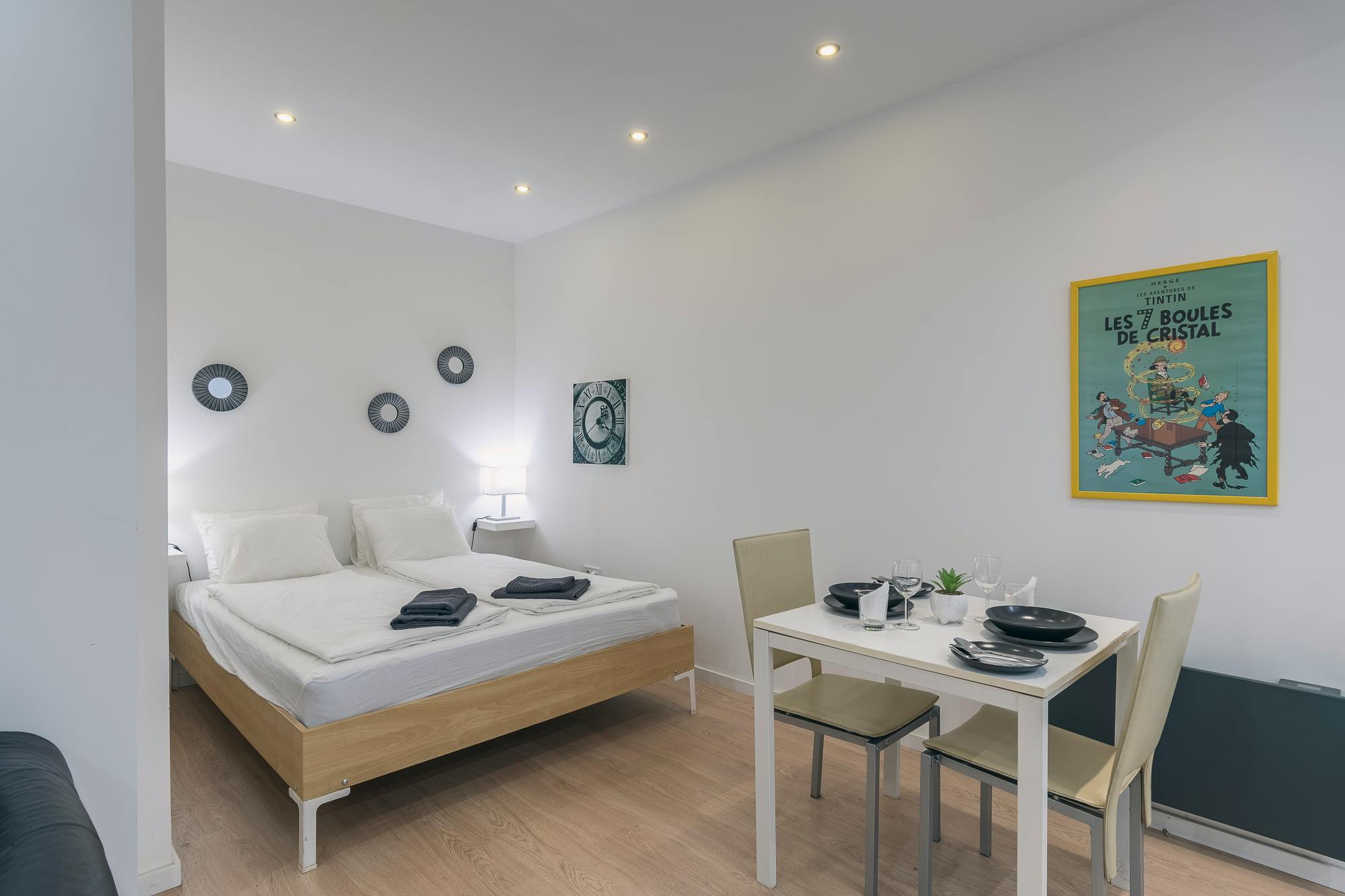Studio for rent for €950 per month in Budapest, Hársfa utca