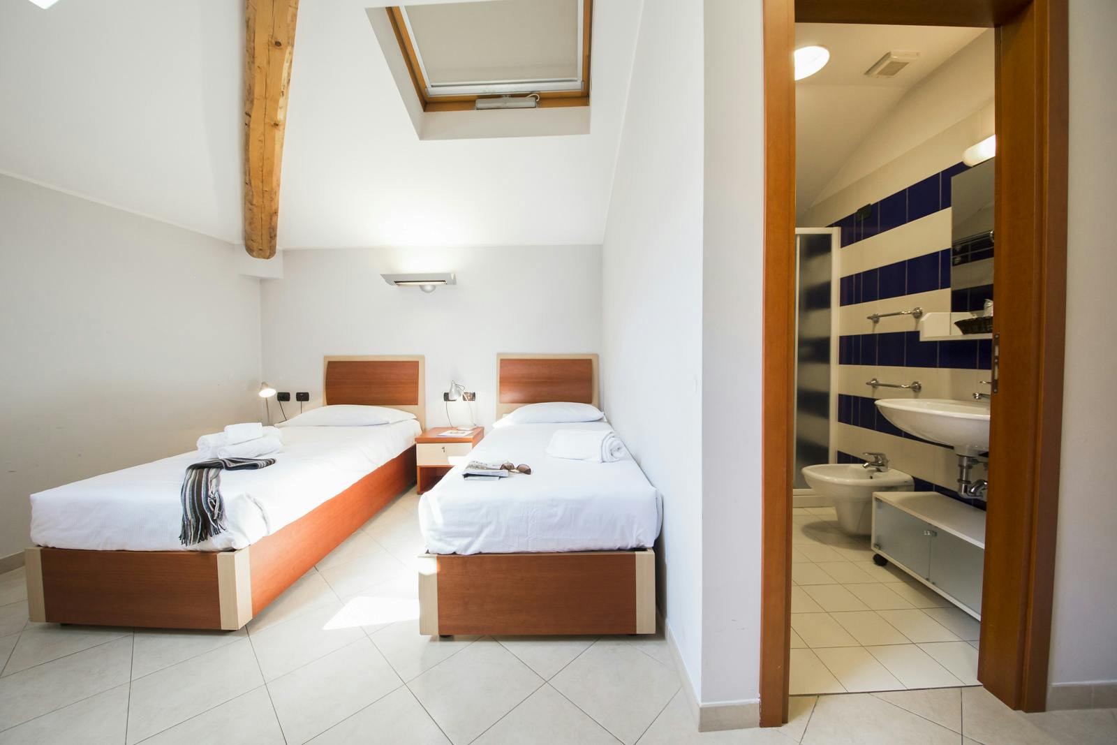 Gedeelde kamer te huur voor € 800 per maand in Catania, Via Monsignor Ventimiglia