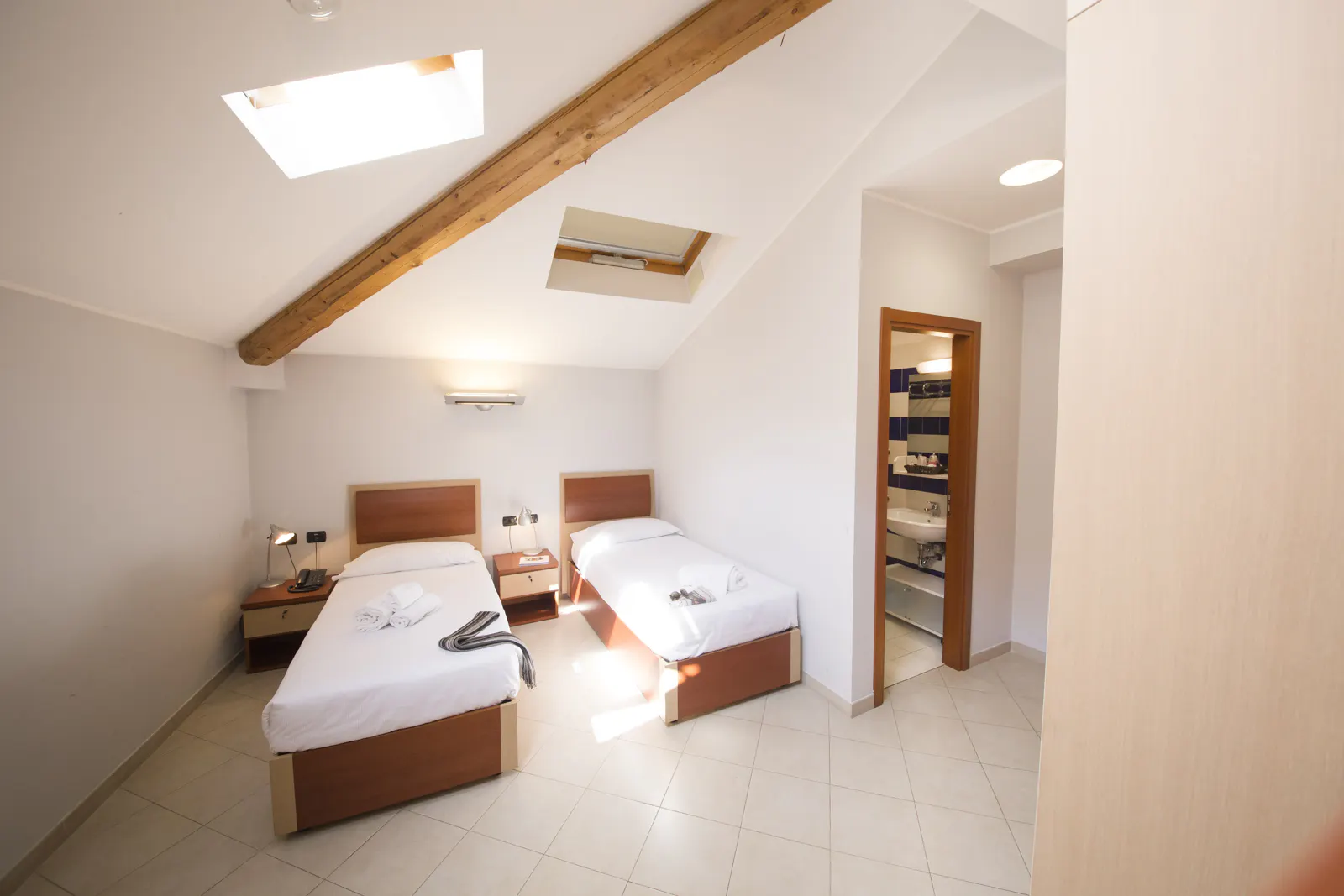 Shared room in Via Monsignor Ventimiglia, Catania (1726192) ROOM 2