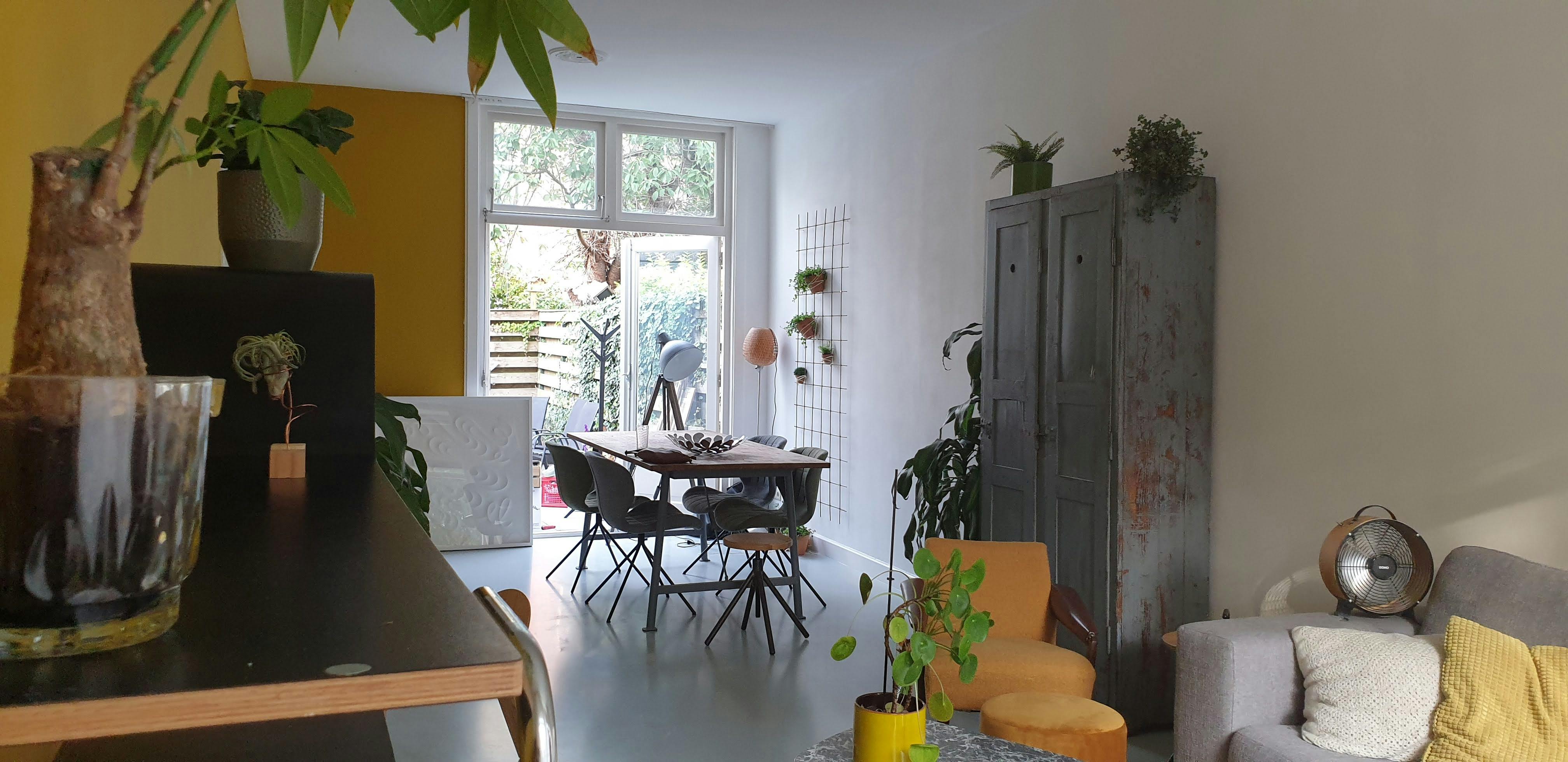 公寓 正在以 €2,500 的月租出租，其位于 Utrecht, Croeselaan