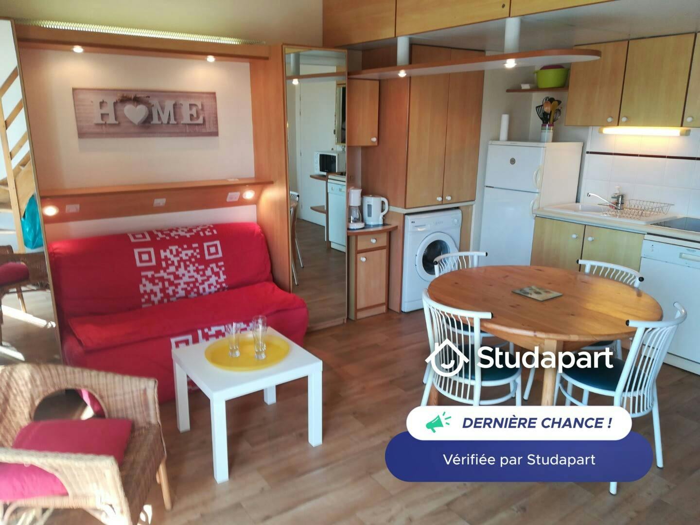 Квартира за оренду для 978 EUR на місяць у La Rochelle, Avenue Jean Monnet