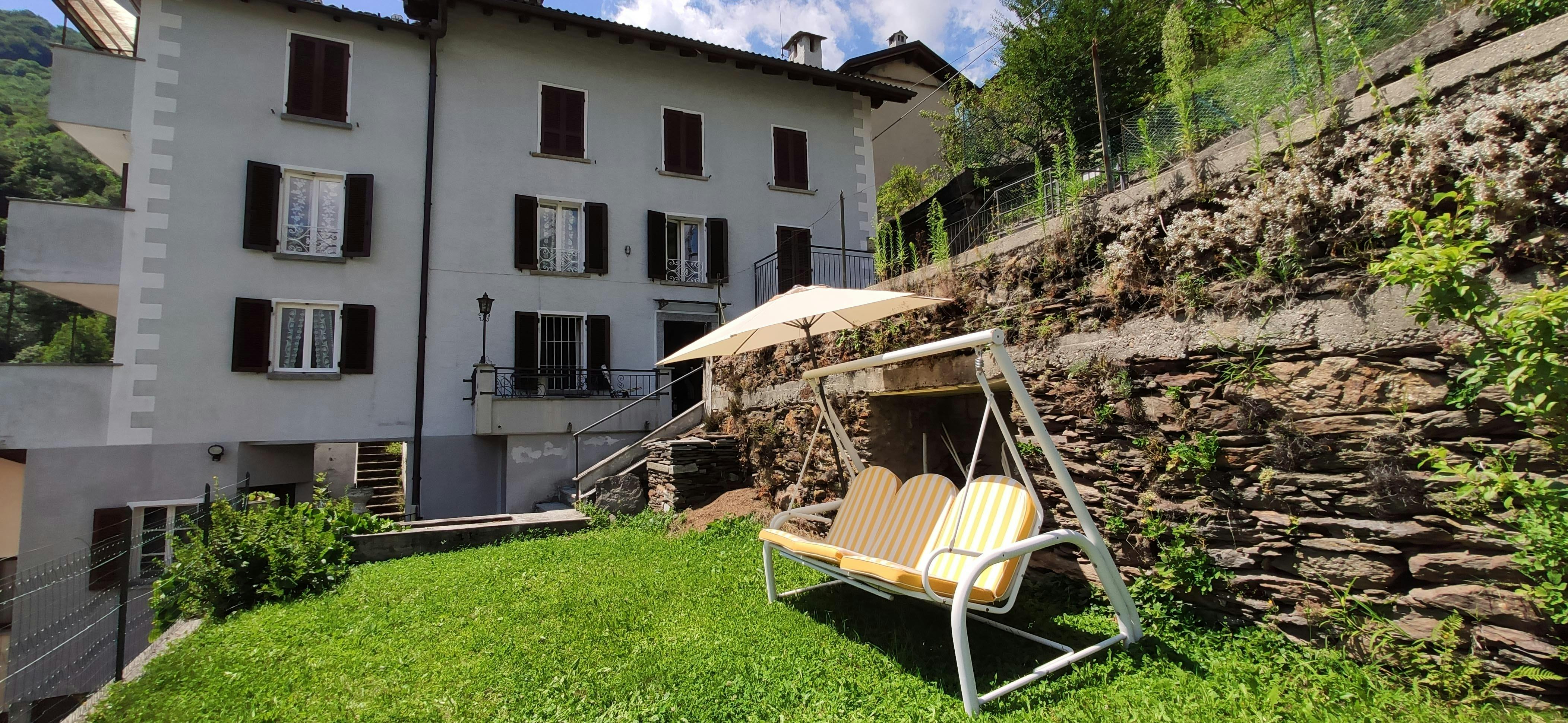 Haus zu mieten für 500 € pro Monat in Gurro, Via 20 Settembre