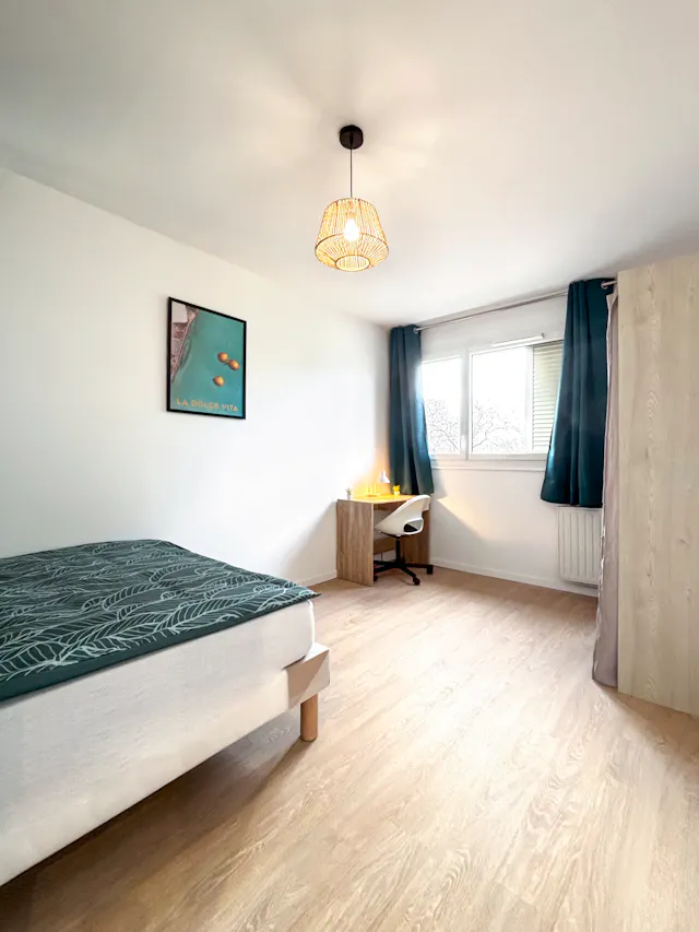 5-Bedroom Apartment in Square la Bruyère, Évry-Courcouronnes (1726408) room image 4