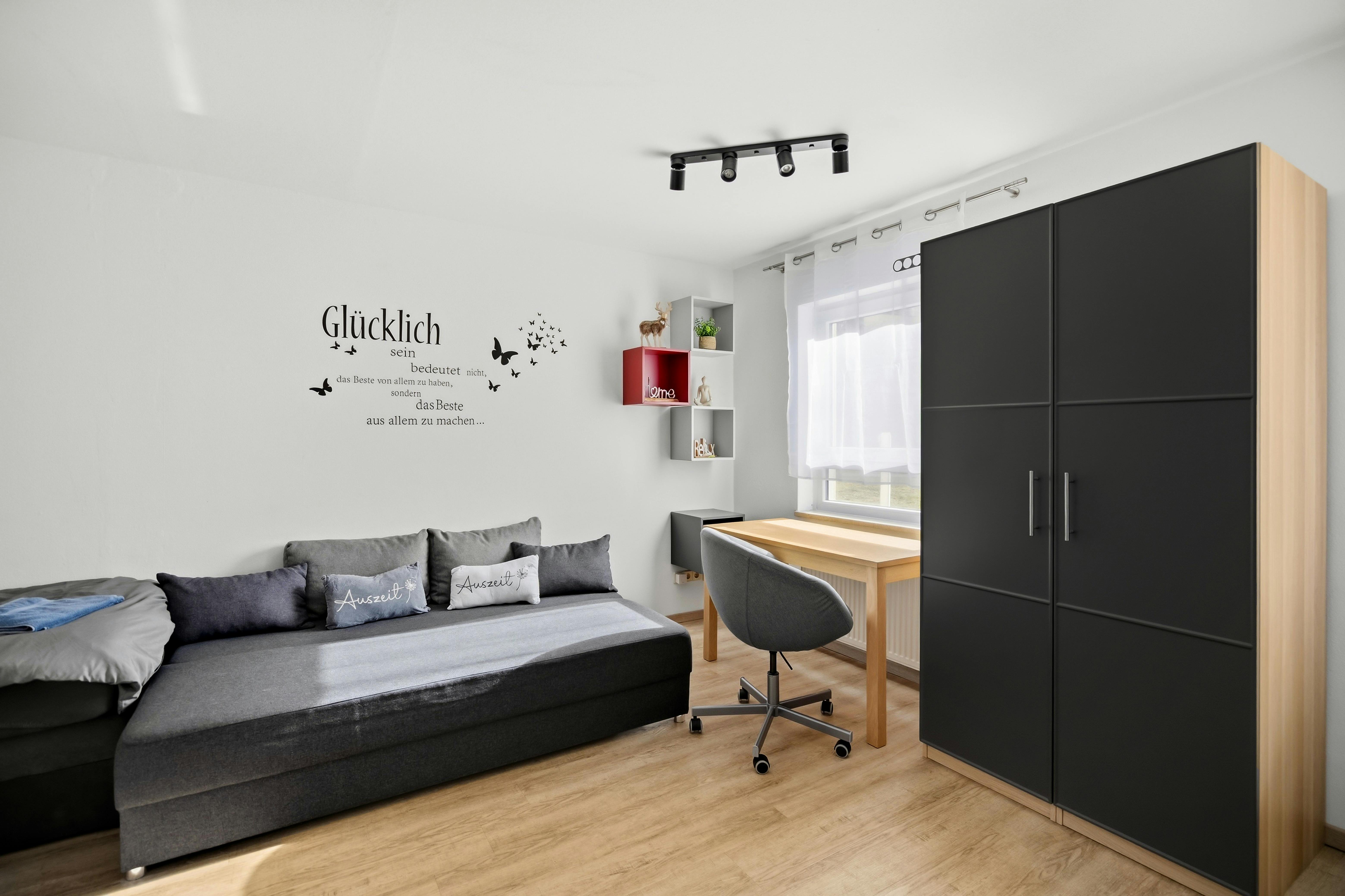 Appartement te huur voor € 1.000 per maand in Leipzig, Karl-Helbig-Straße