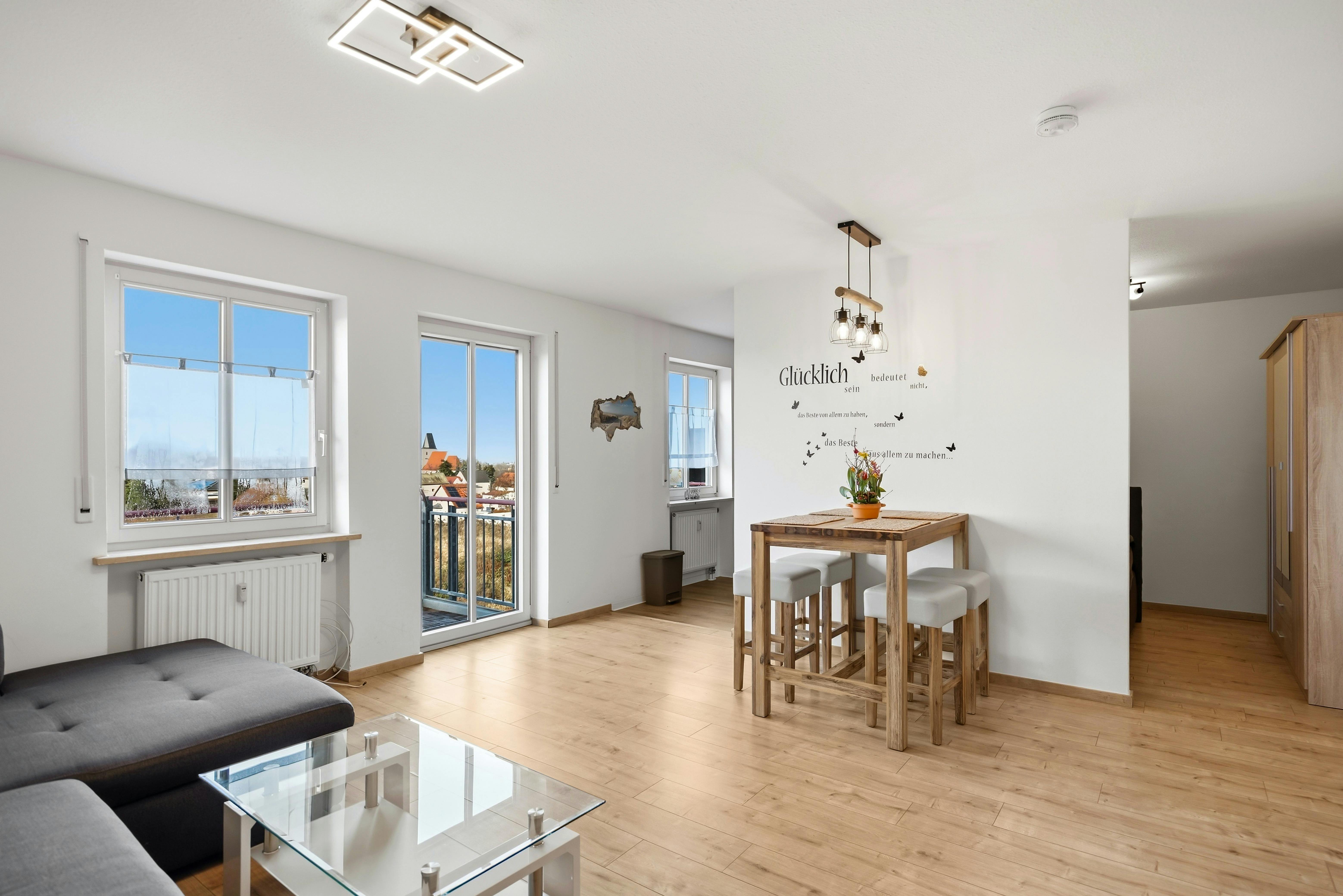 Appartement te huur voor € 1.000 per maand in Schkeuditz, Sperberstraße