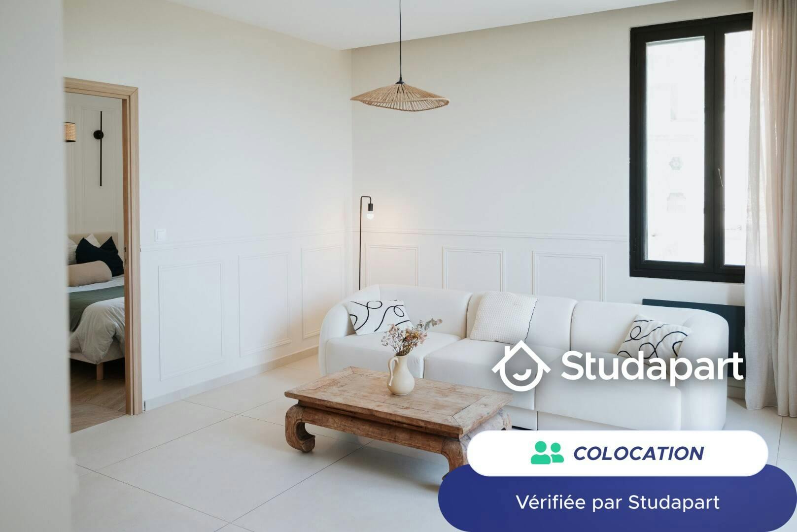 WG-Zimmer zu mieten für 610 € pro Monat in Grasse, Traverse Carnot