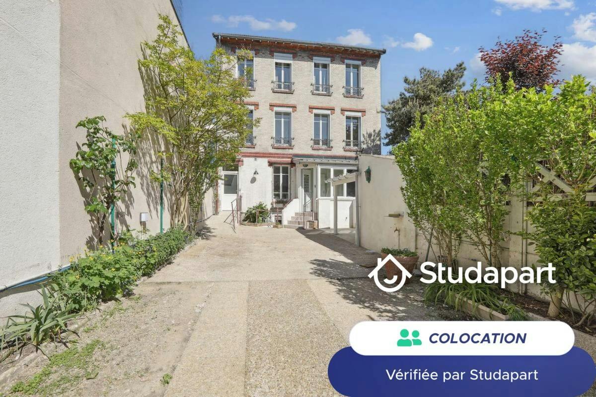Pièce à Colombes