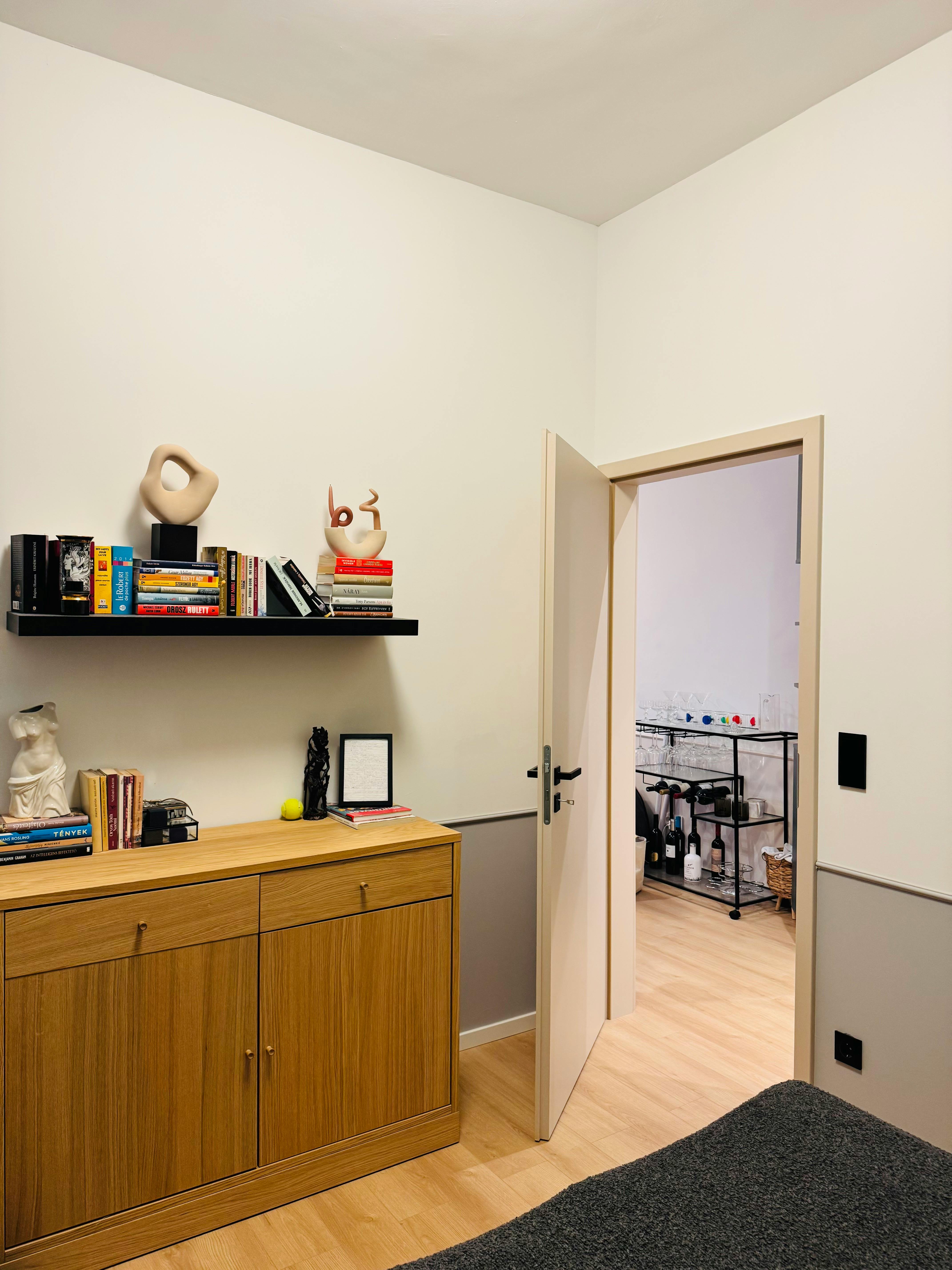 Wohnung zu mieten für 364.806 HUF pro Monat in Budapest, Várfok utca