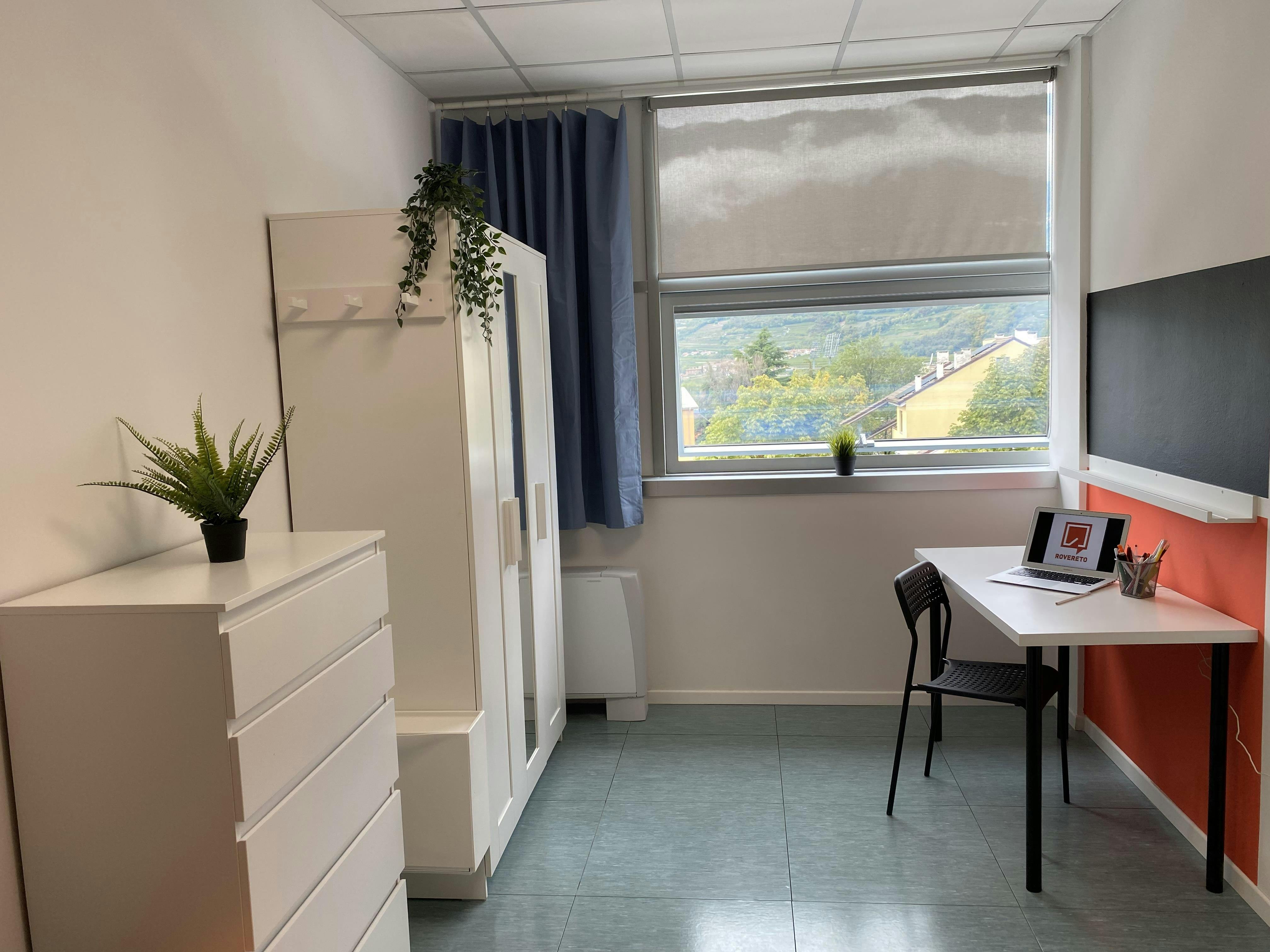 Private room in Viale Trento, Rovereto (1726733) room image 1