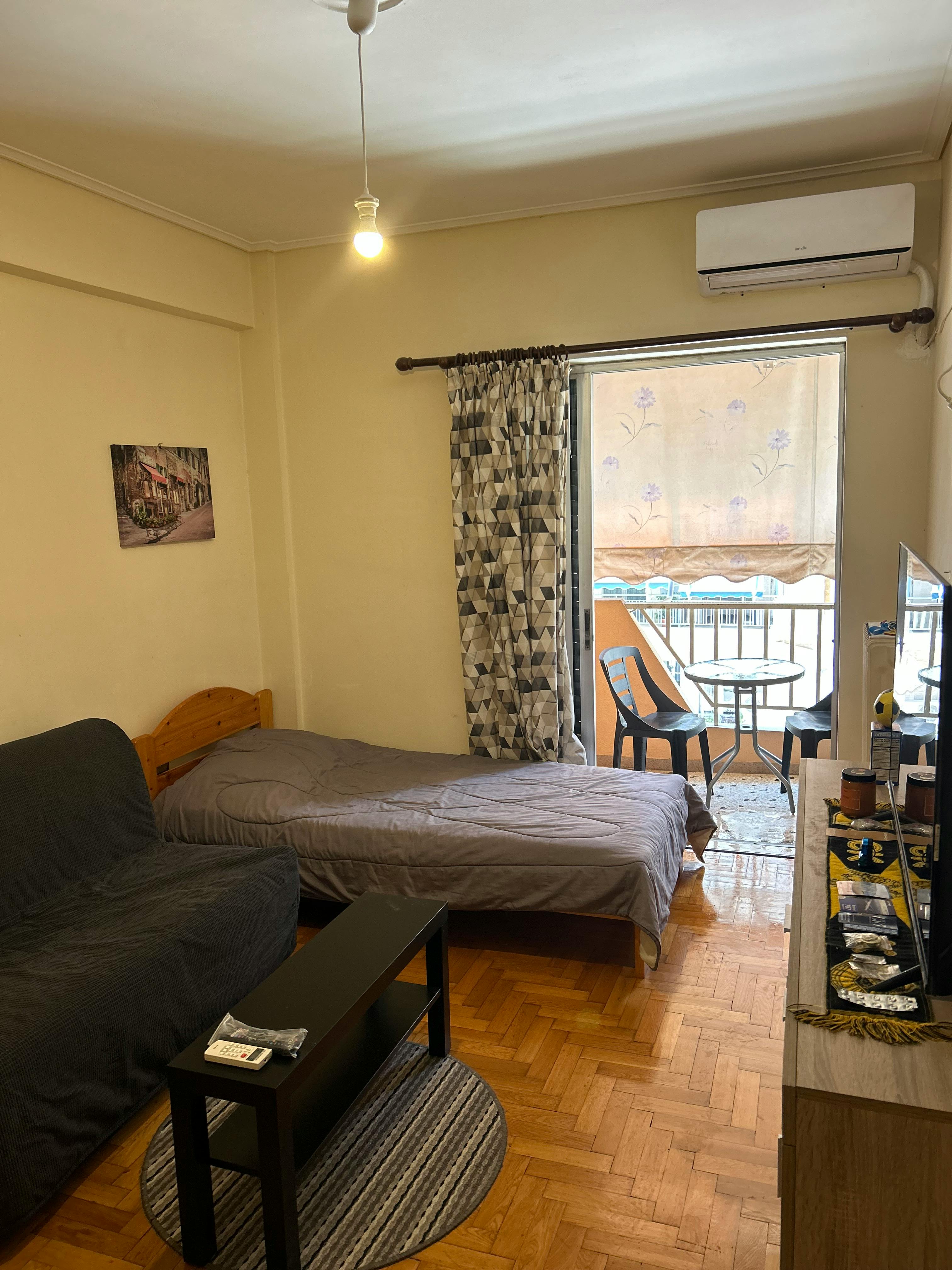 Отдельная комната сдается в аренду за 750 € в месяц в Kallithéa, Dimosthenous