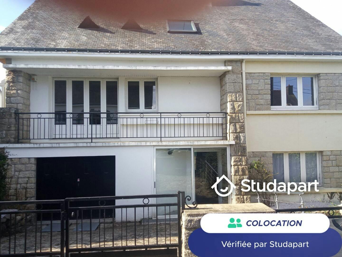 Приватна кімната за оренду для 340 EUR на місяць у Pontivy, Rue des Camélias