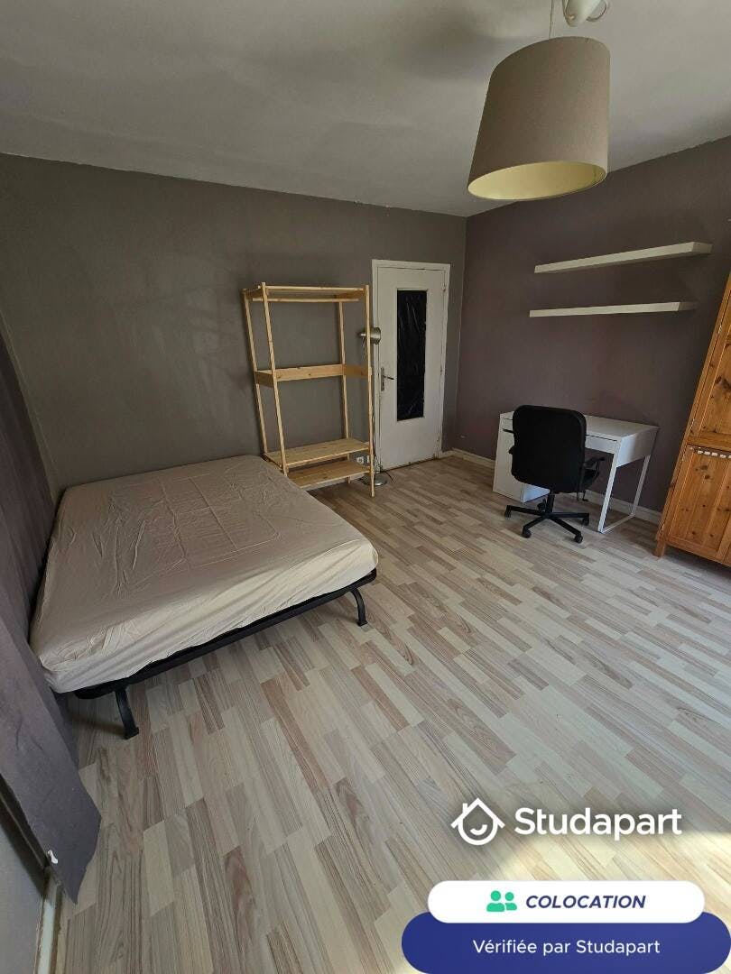 Private room for rent for €460 per month in Évry, Rue Geoffroy Saint-Hilaire