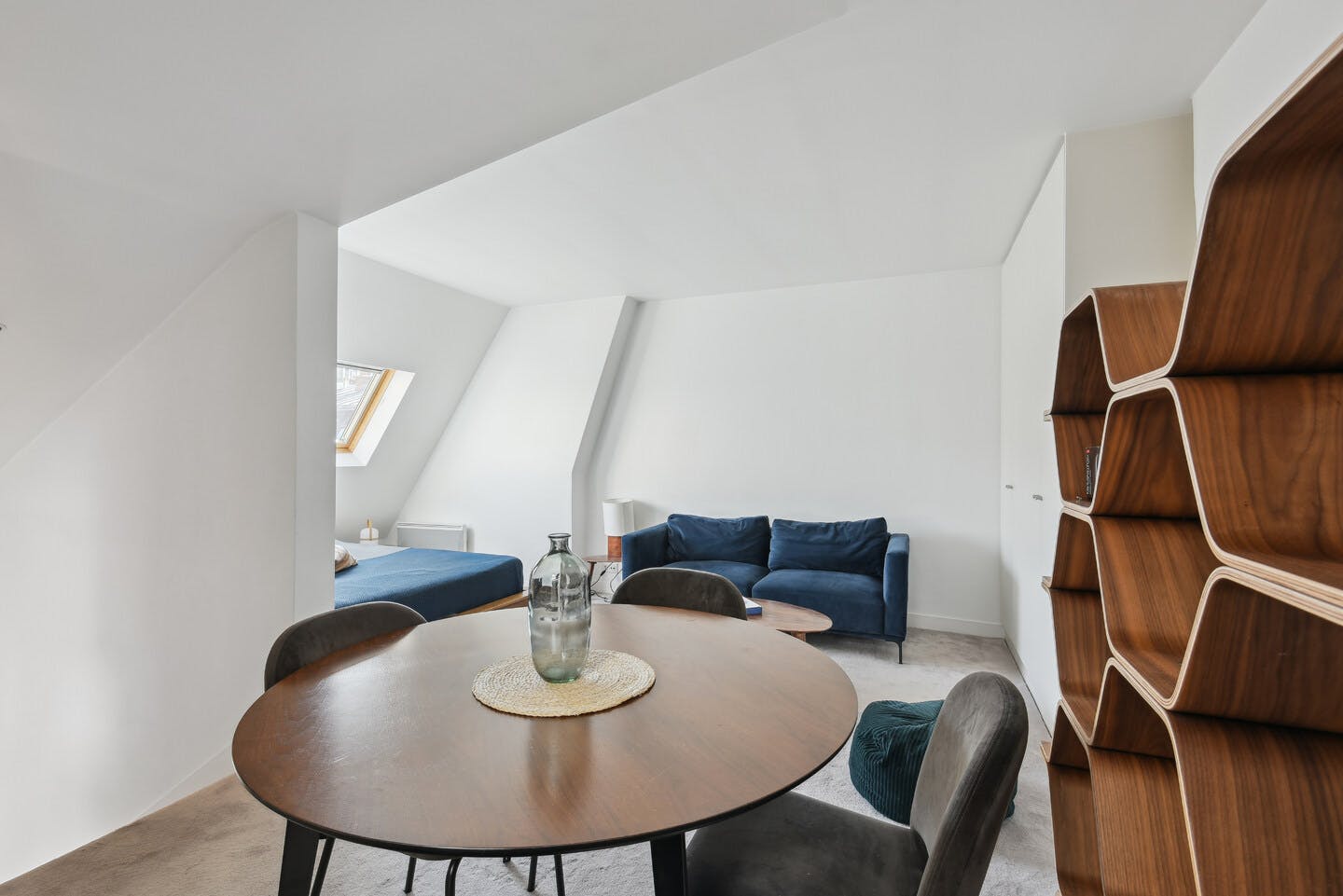 Rue Marbeuf, Paris preview