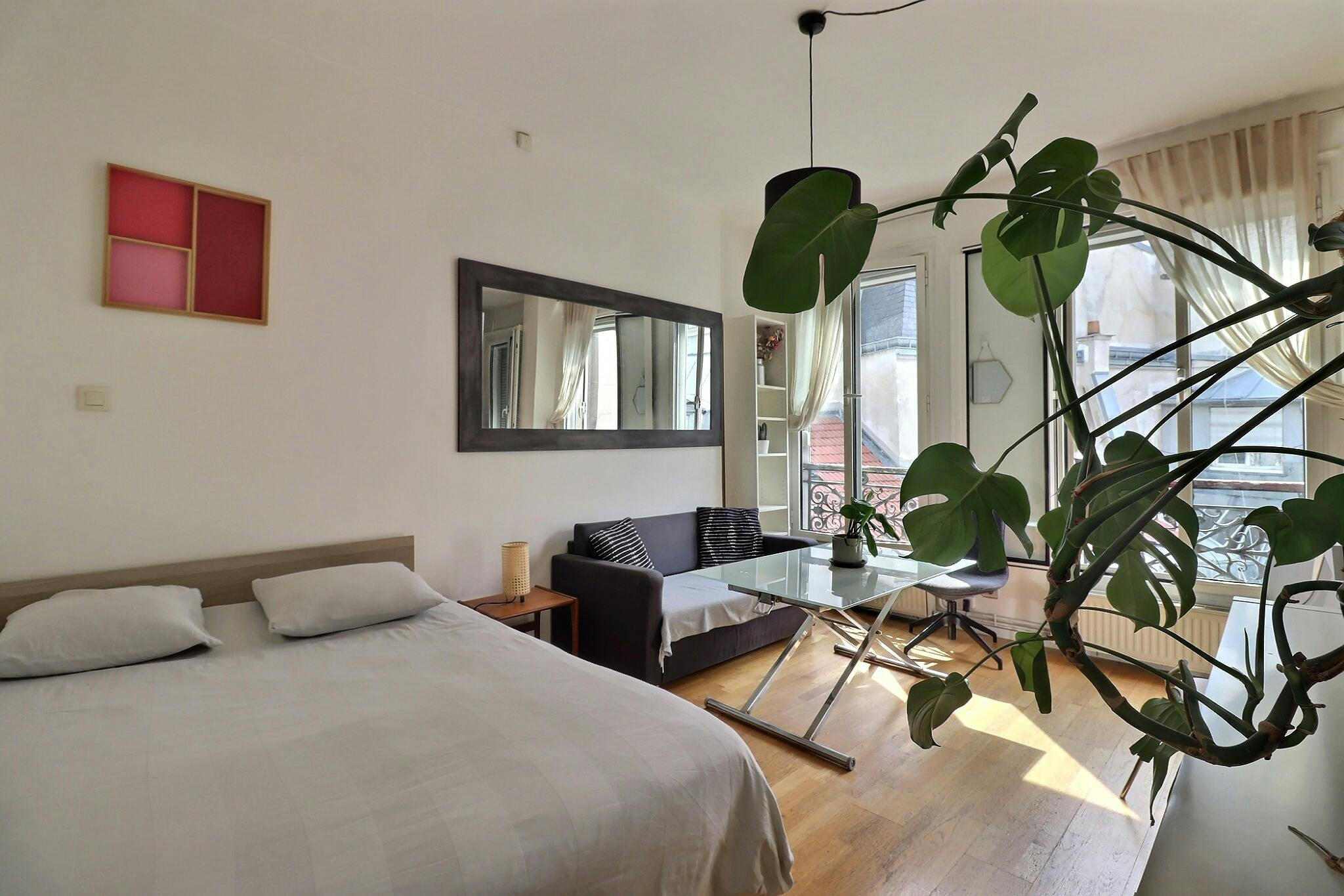Rue Beaubourg, Paris preview