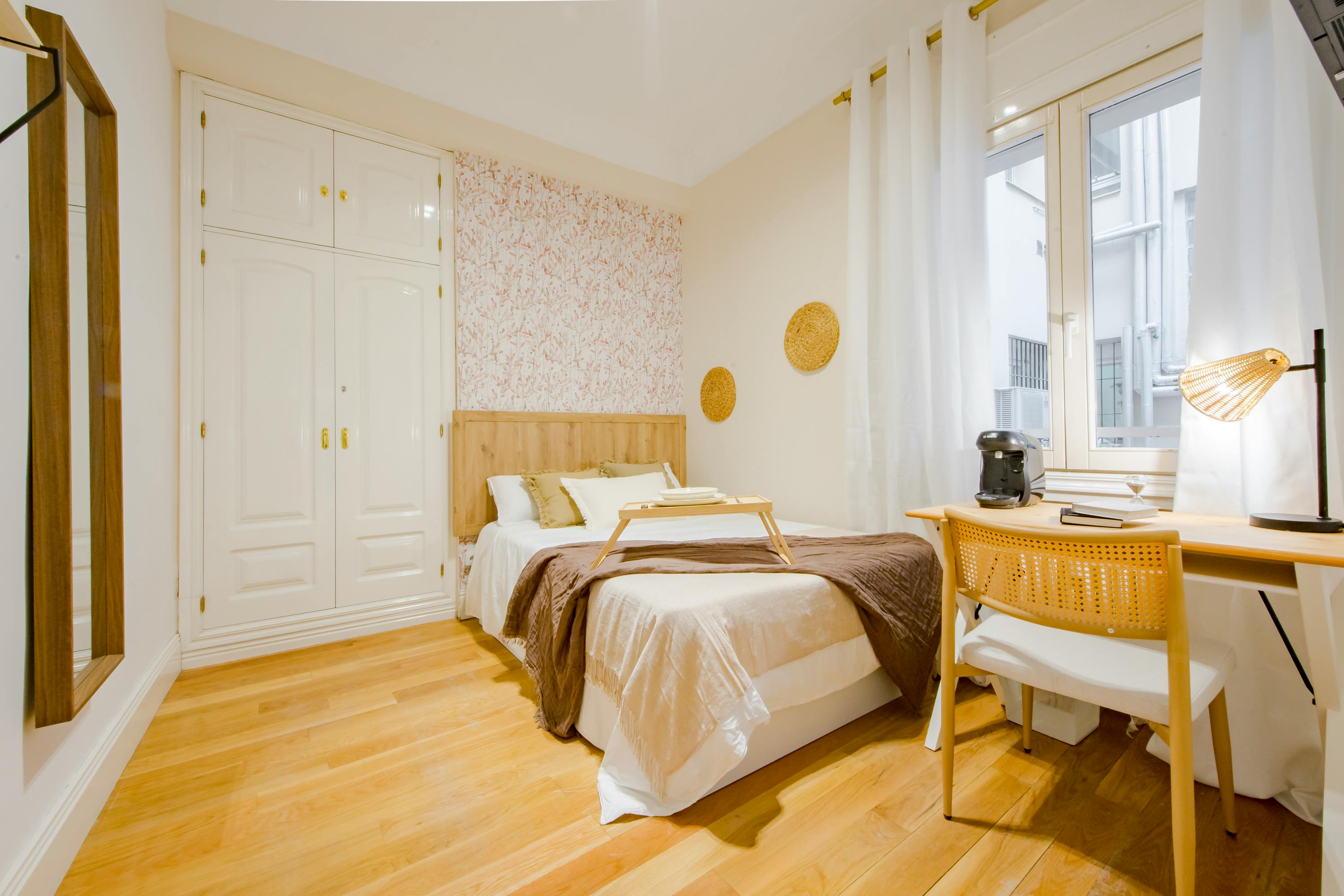 Private room in Calle Quintana, Madrid (1727044) room image 1