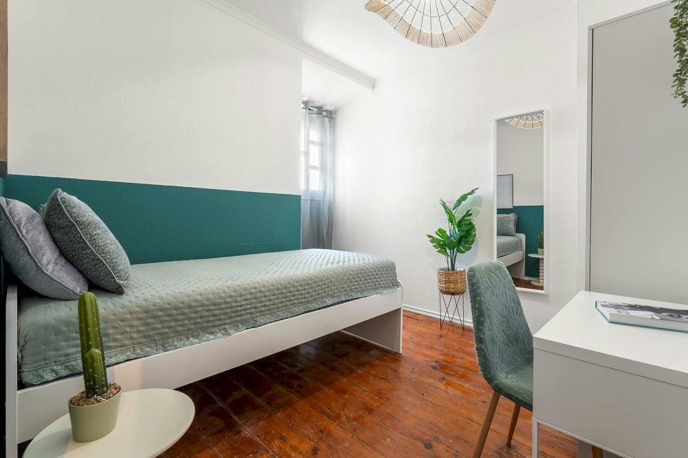 Rua Prior do Crato, Lisbon preview