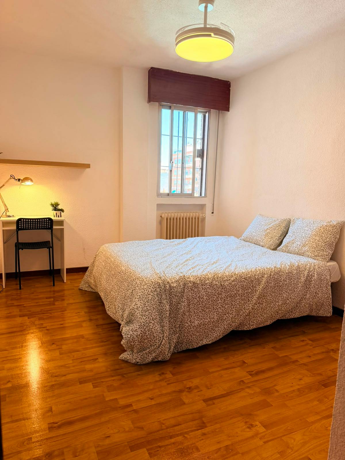 Calle de la Infanta Mercedes, Madrid preview