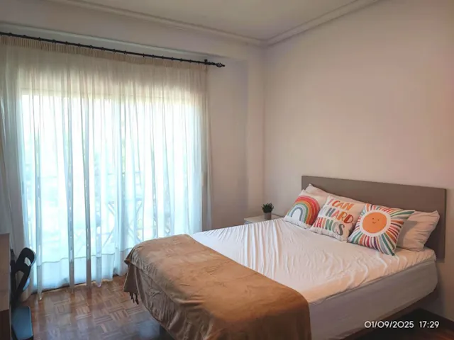 Private room in Calle Espoz y Mina, Alicante (1727544) room image 2