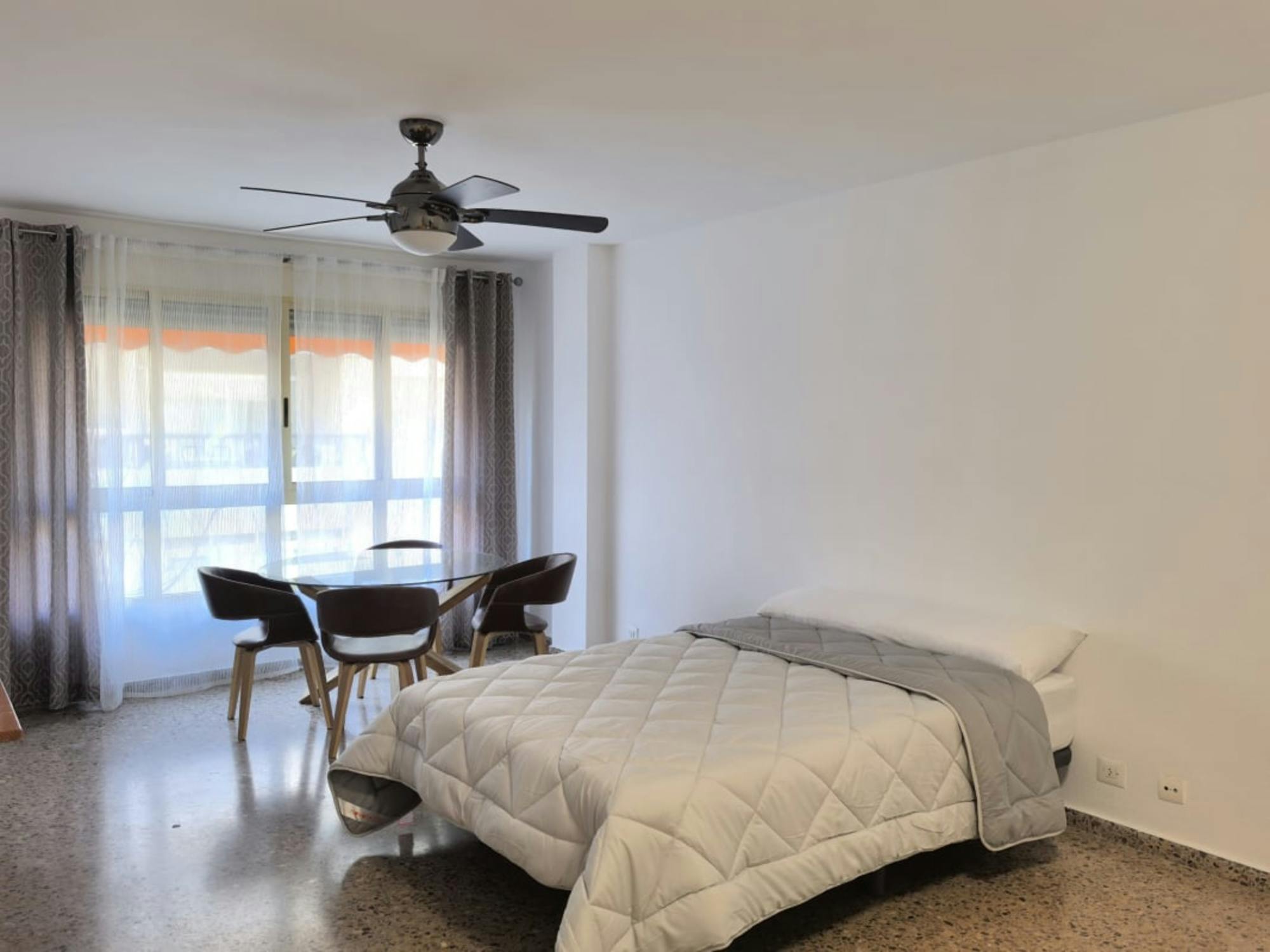 Private room in Carrer Portugal, Alicante (1727550) ROOM