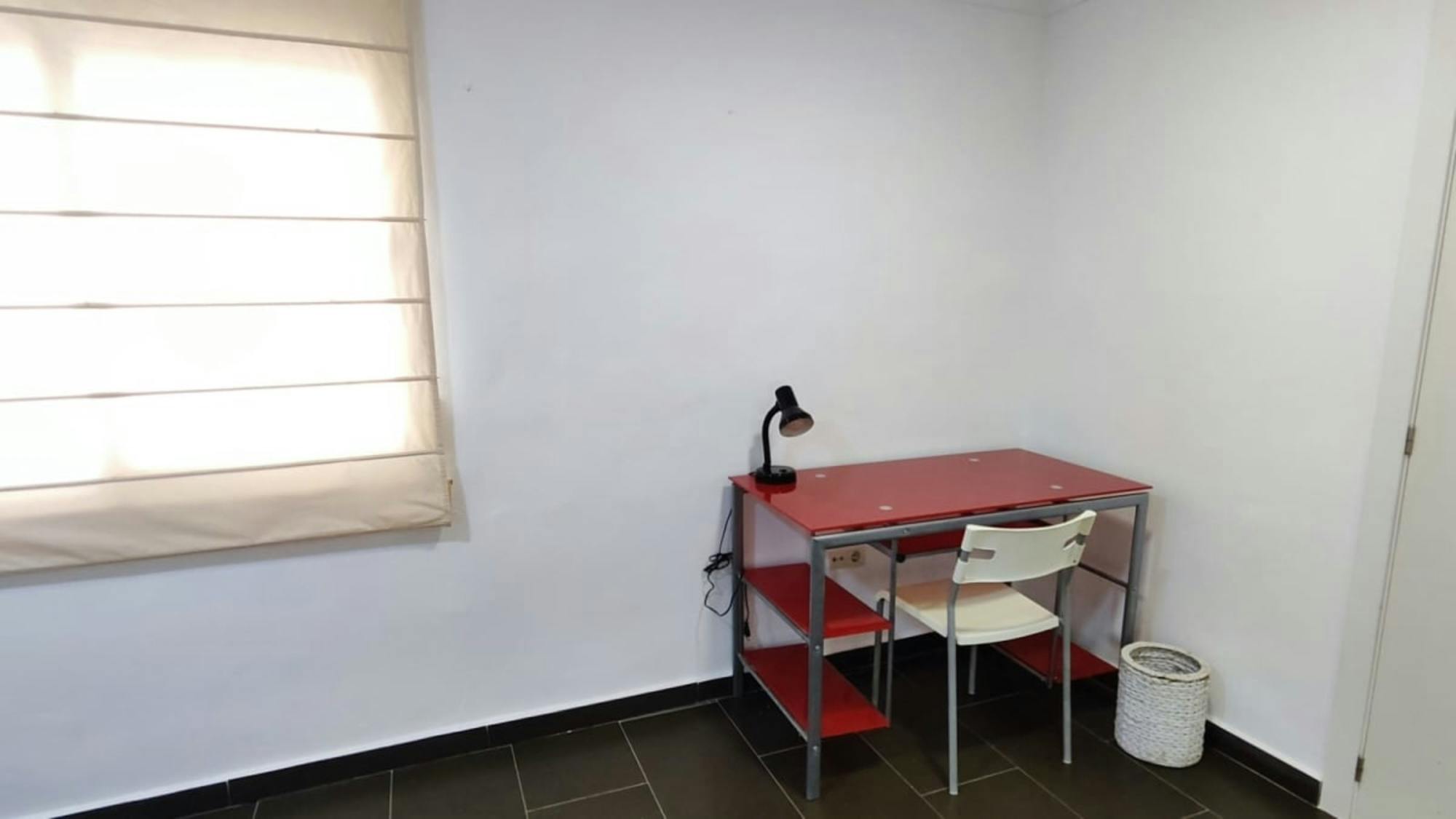 Private room in Calle Alcalá Galiano, Alicante (1727556) ROOM 2