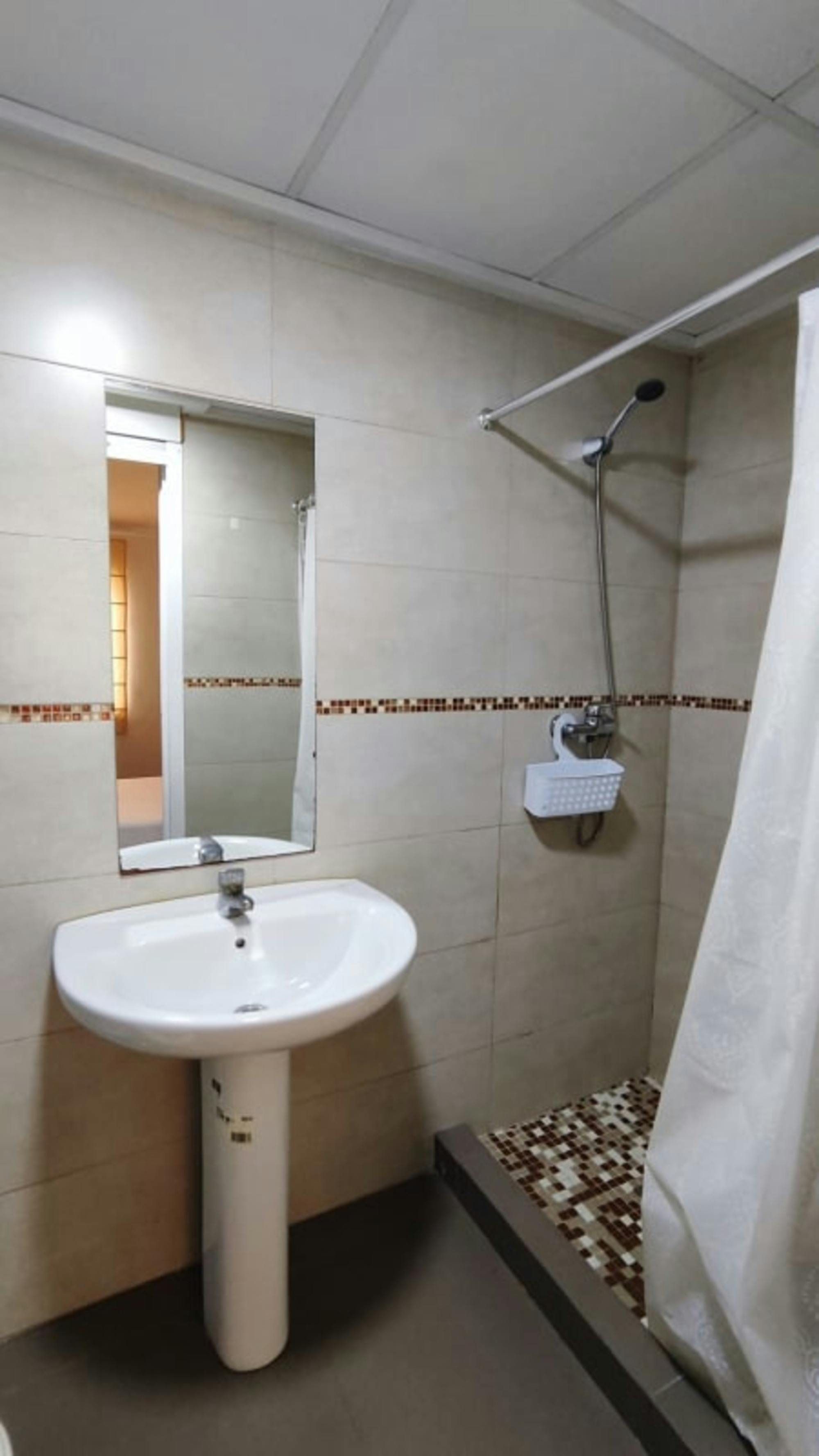 Private room in Calle Alcalá Galiano, Alicante (1727556) room image 9