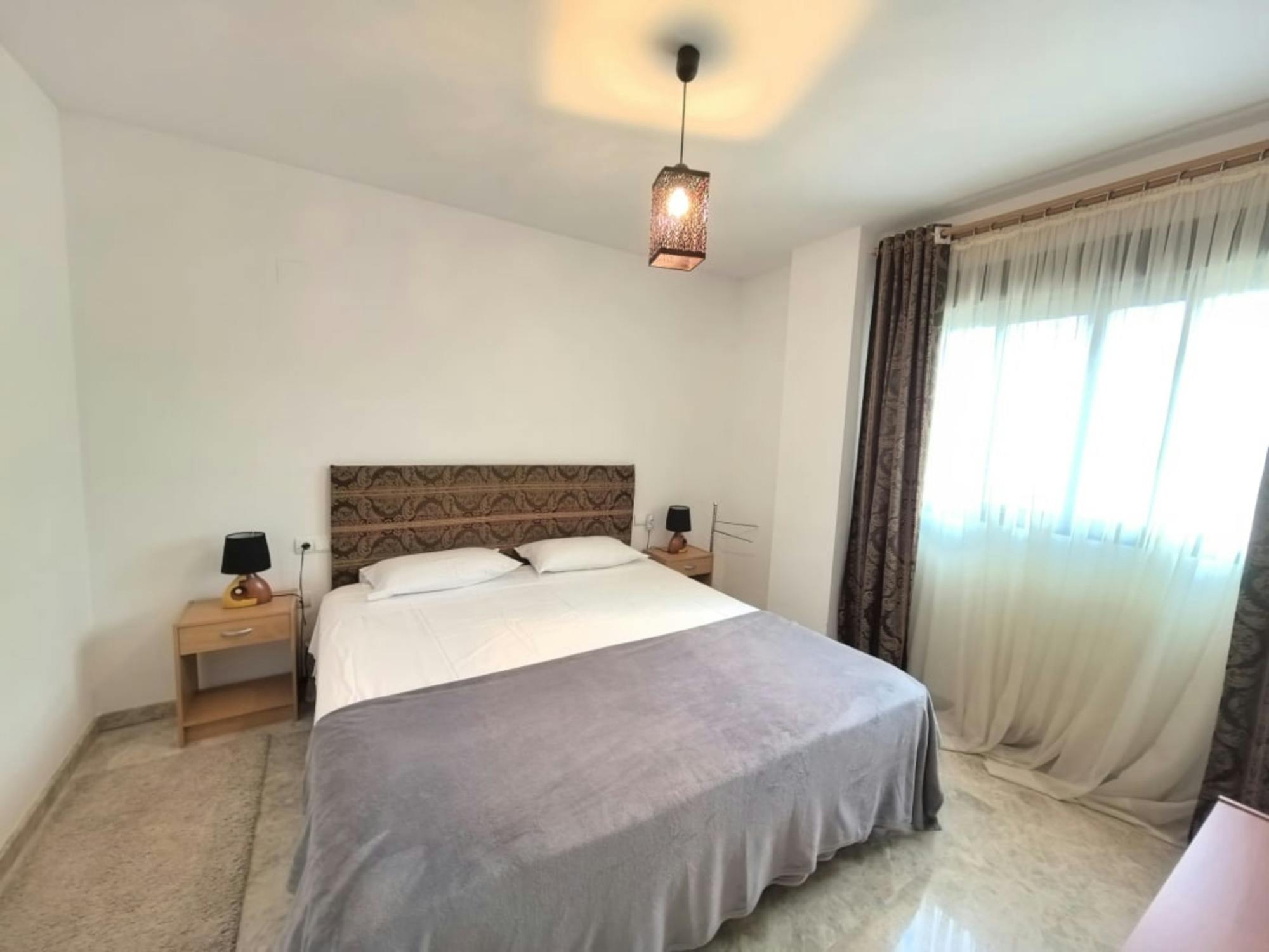 Private room in Calle Granja de Rocamora, Alicante (1727561) room image 2