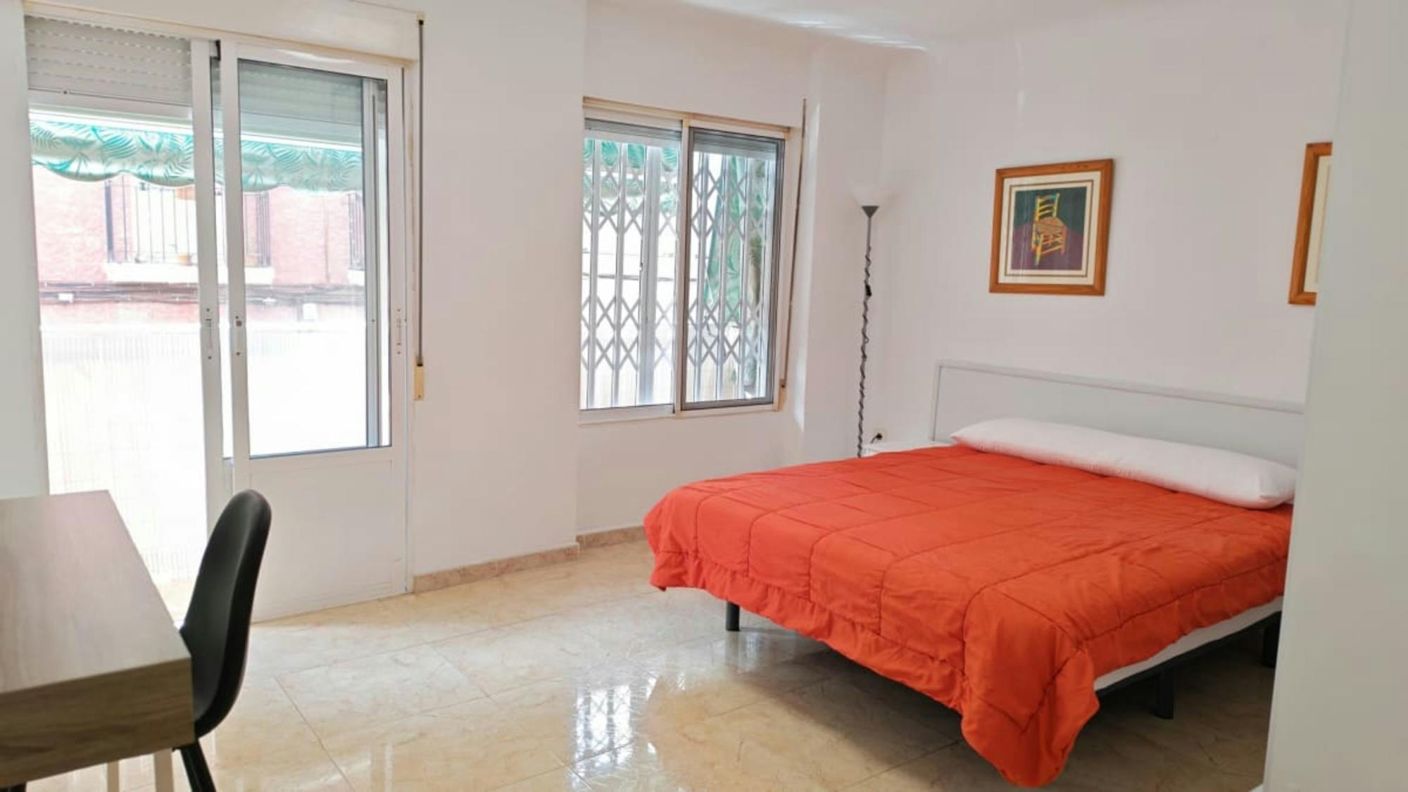 Private room in Carrer València, Alicante (1727579) room image 1