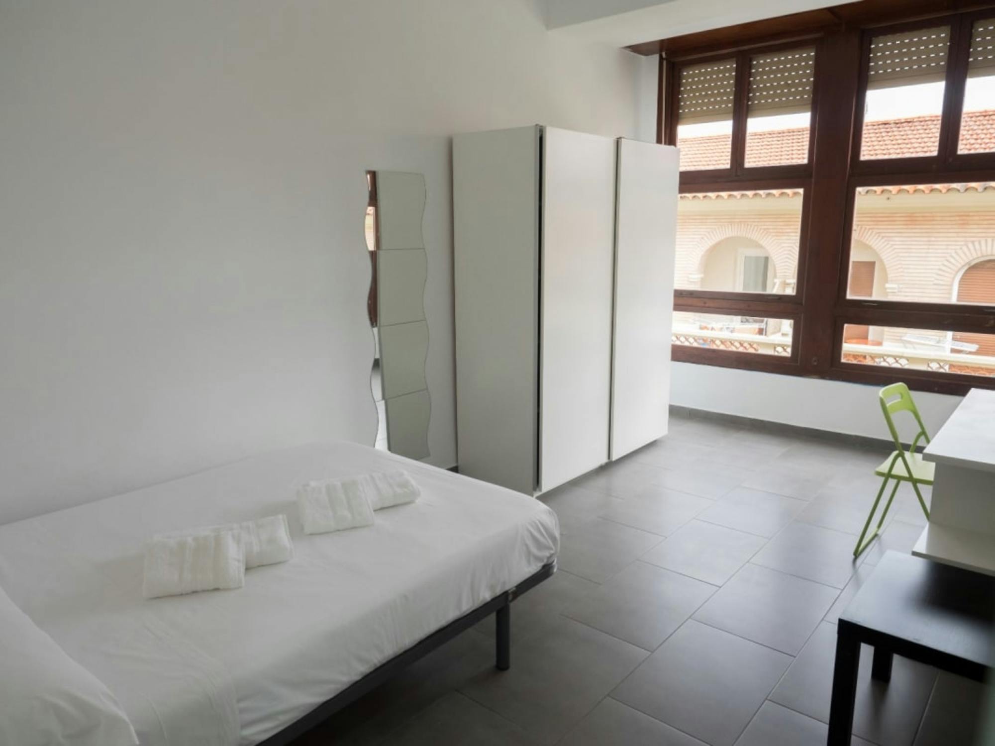 Private room in Calle del Médico Pascual Pérez, Alicante (1727581) room image 2