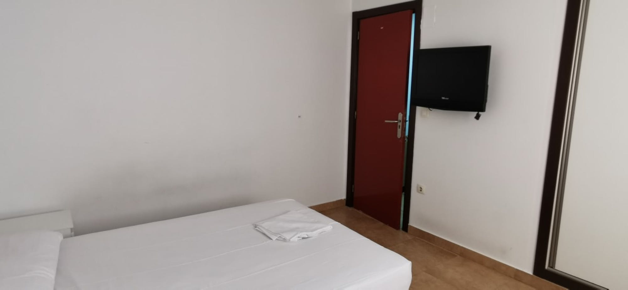 Private room in Carrer València, Alicante (1727588) room image 2