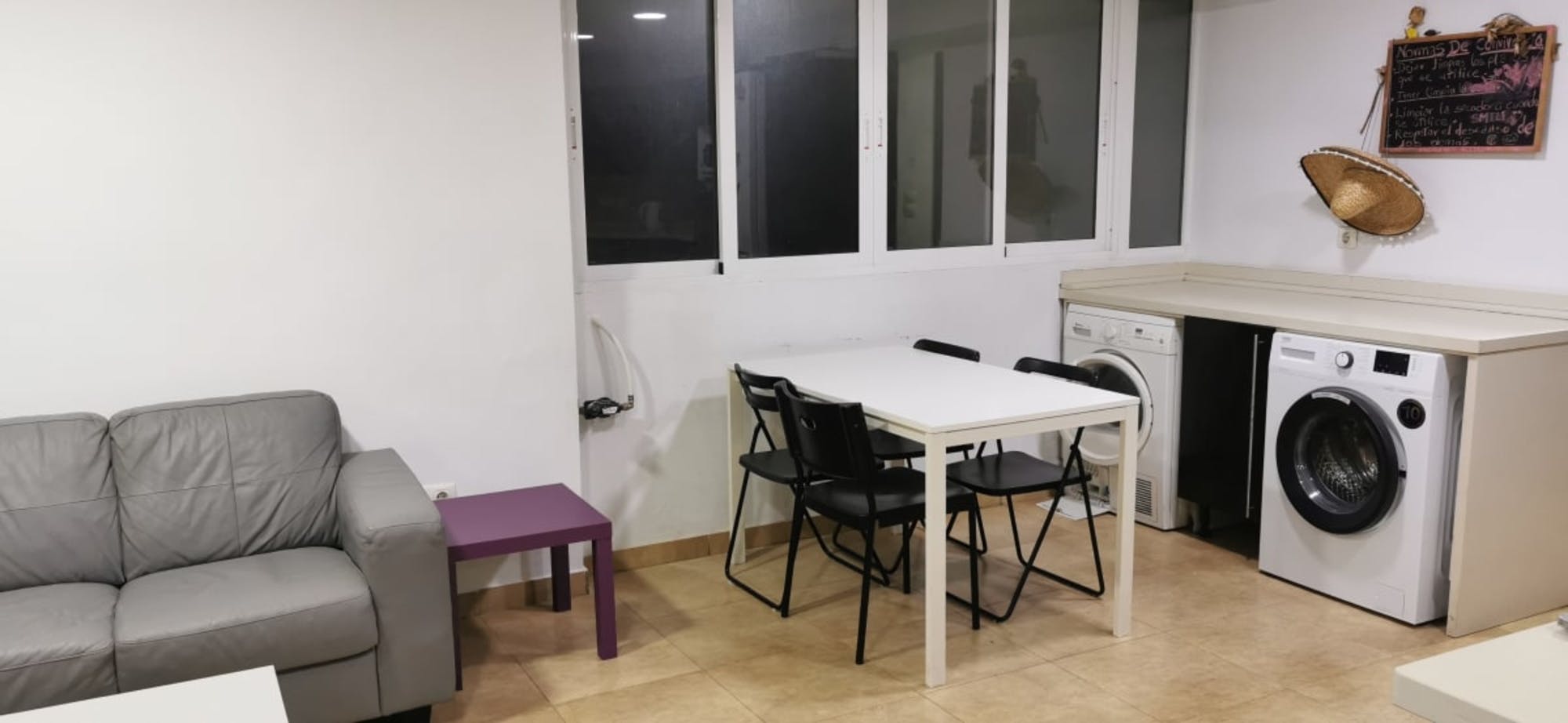 Private room in Carrer València, Alicante (1727588) room image 7