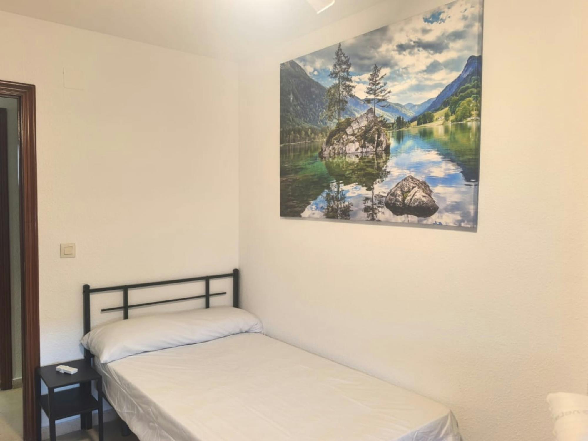 Private room in Carrer Pardo Gimeno, Alicante (1727597) room image 1