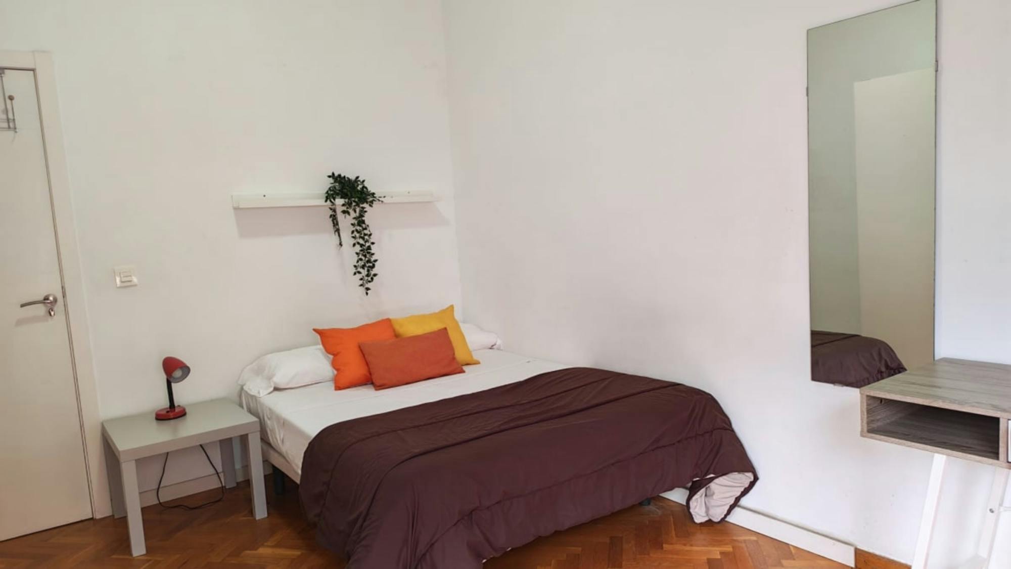 Private room in Calle del Médico Pascual Pérez, Alicante (1727601) room image 2