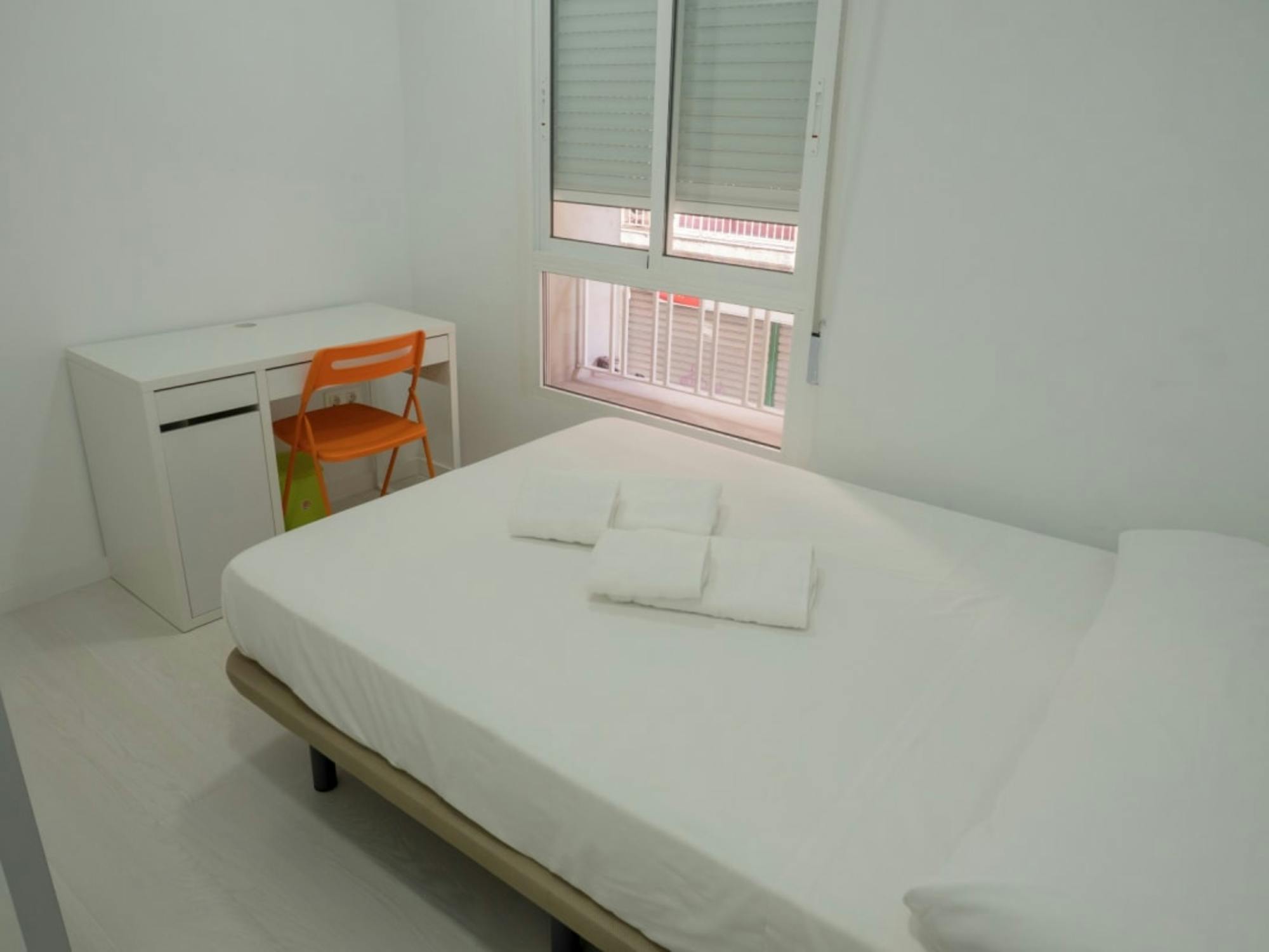 Private room in Calle Manuel Antón, Alicante (1727608) room image 1