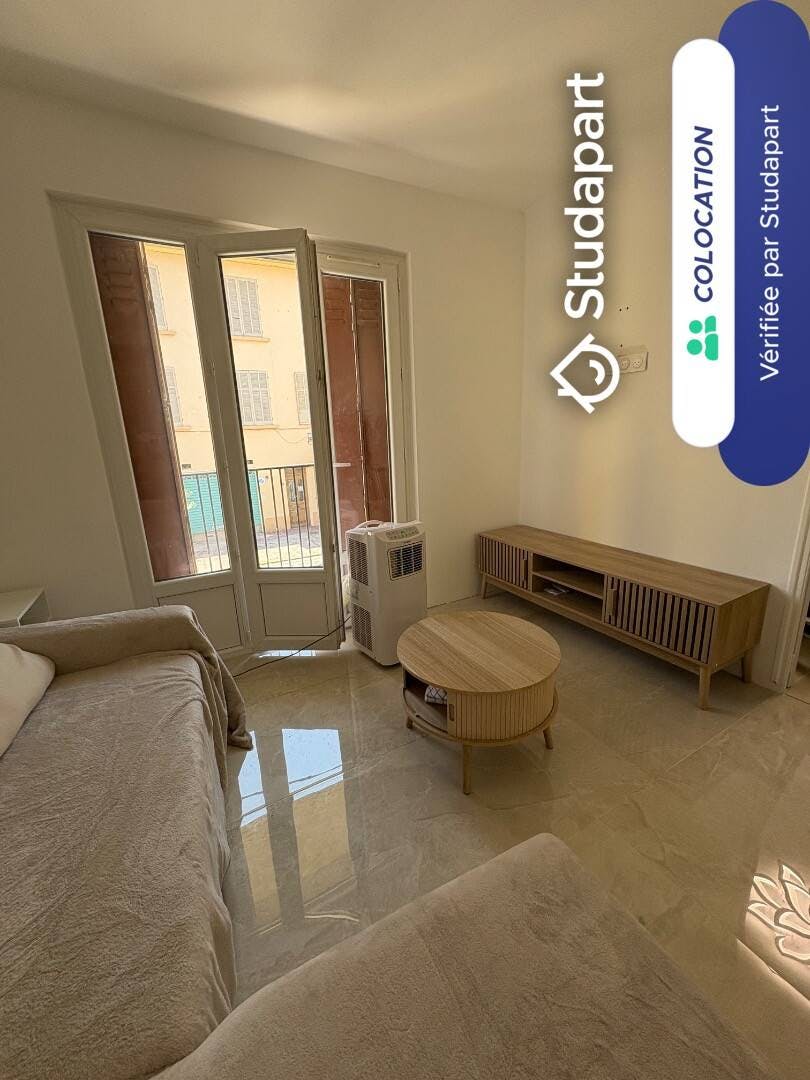 Chambre privée à louer pour 520 €/mois à Toulon, Rue Watteau