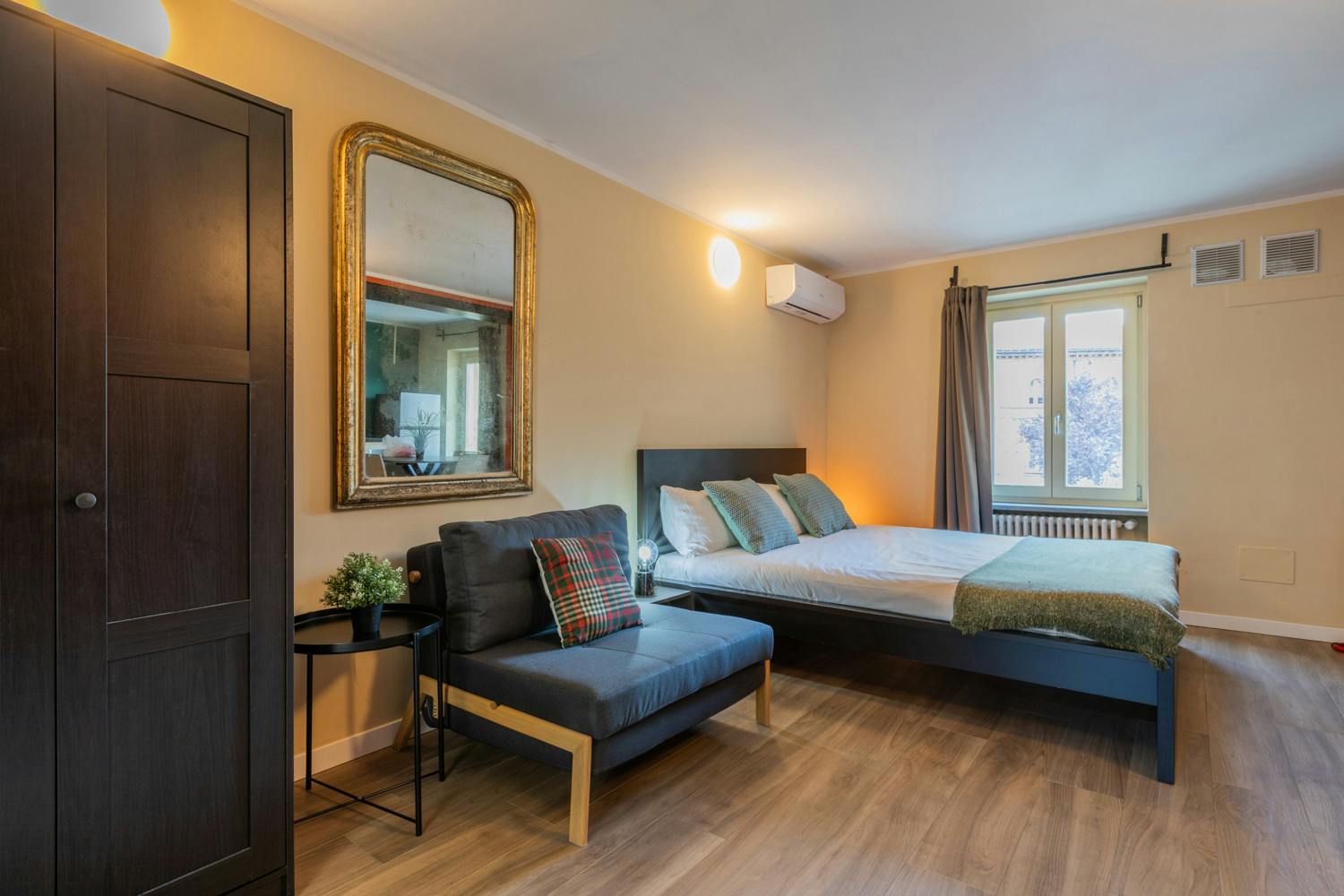 1-Bedroom Apartment in Via Borgo Dora, Turin (1727780) ROOM