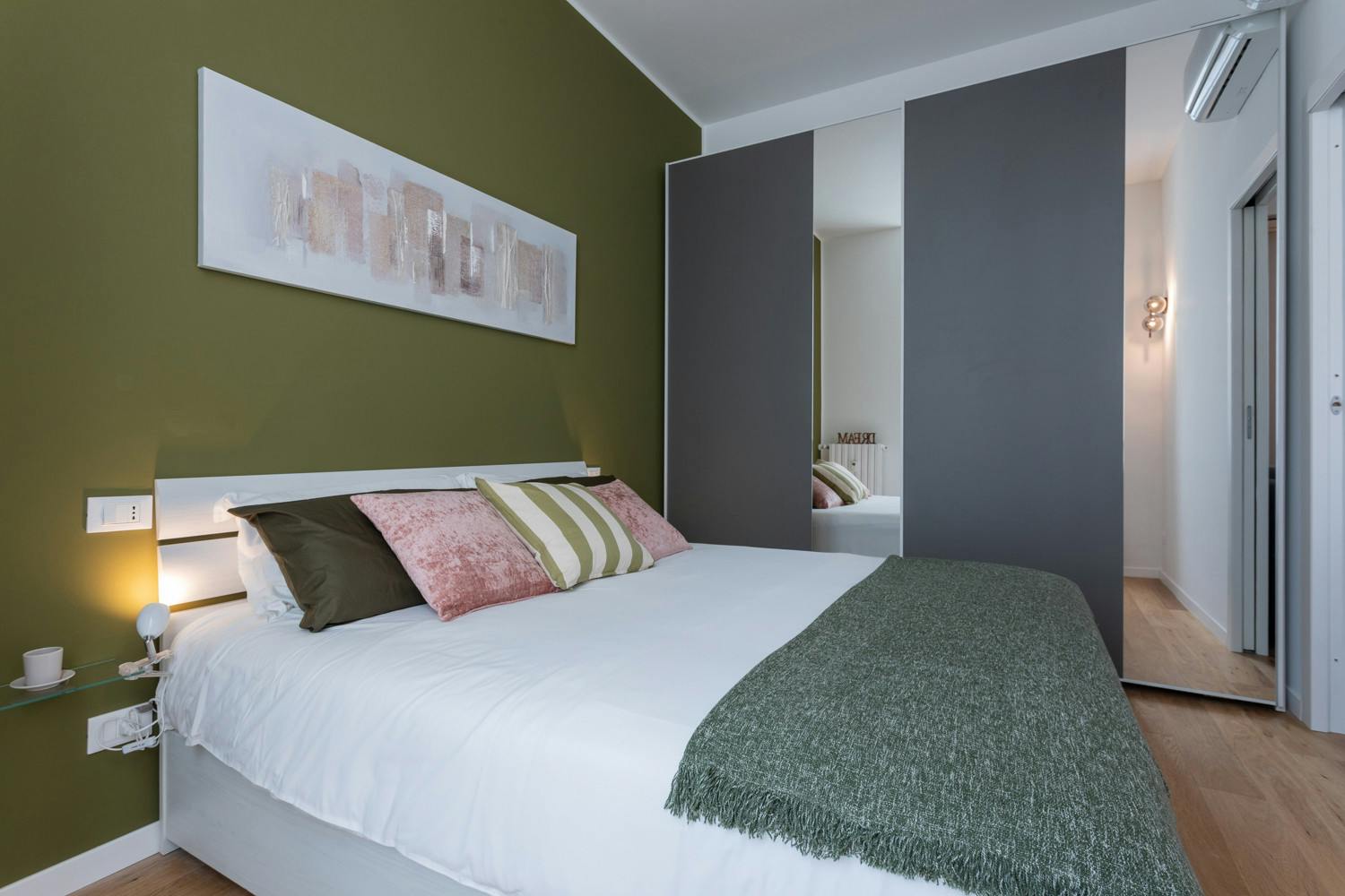 1-Bedroom Apartment in Via San Quintino, Turin (1727781) ROOM 2